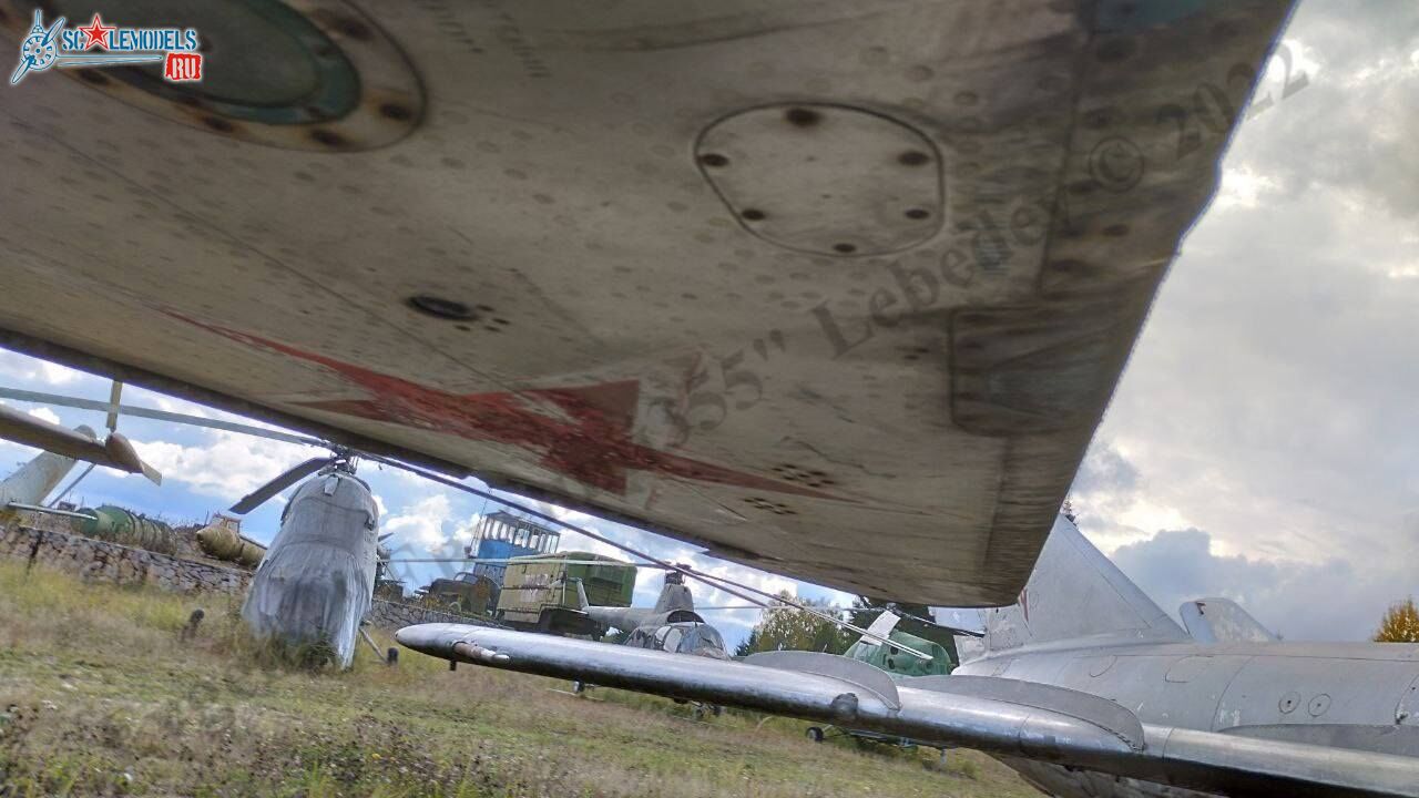 MiG-21PF_98_129.jpg