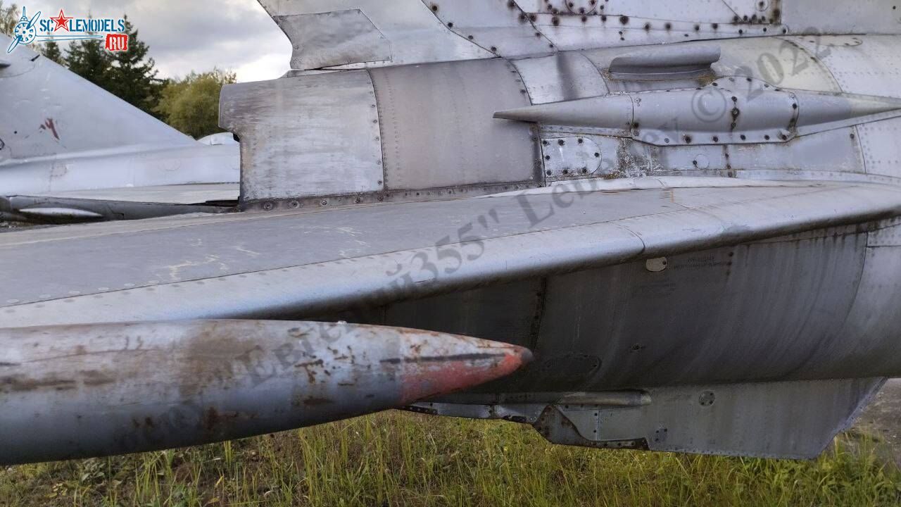 MiG-21PF_98_75.jpg