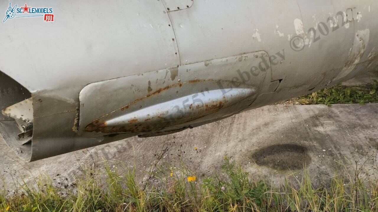 MiG-17_93_23.jpg