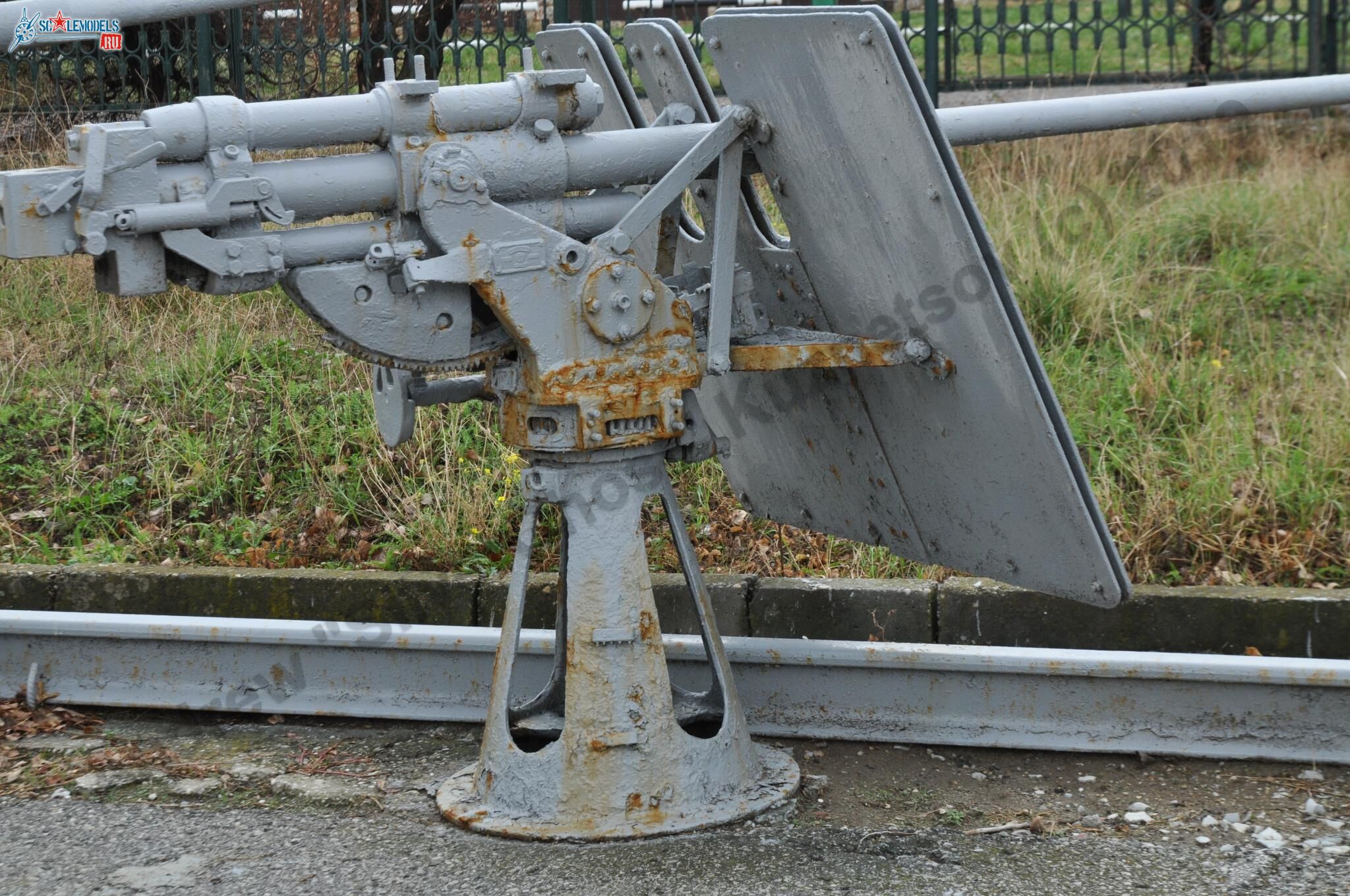 45-mm_AA-gun_21-KM_109.jpg