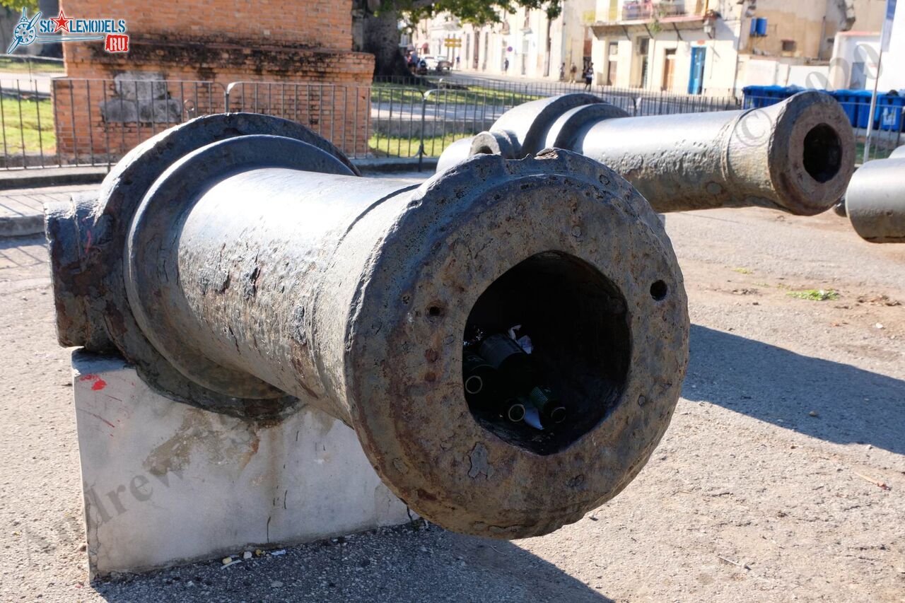 Spain_fortress_gun_1871_15.jpg