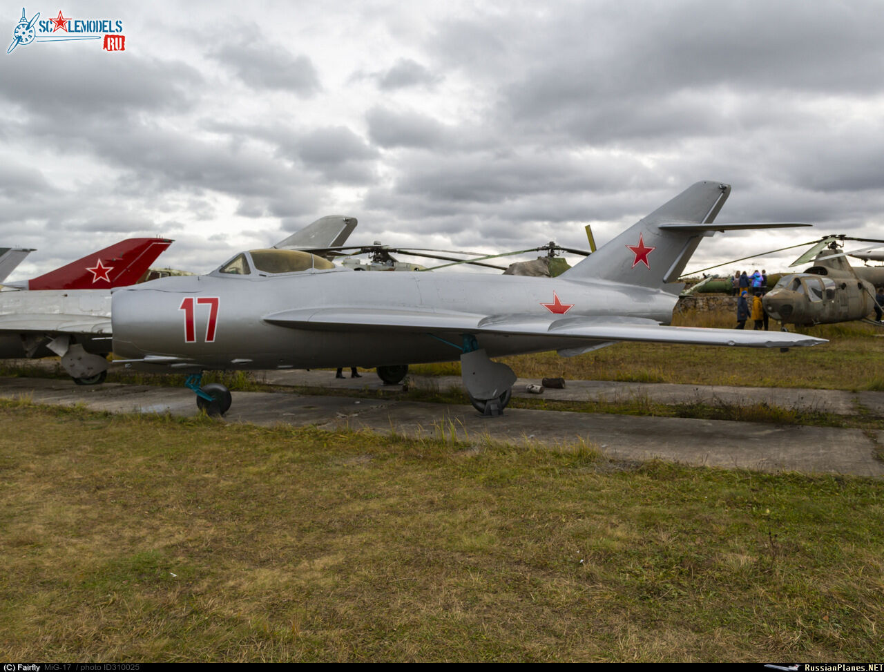 MiG-17_17_000.jpg