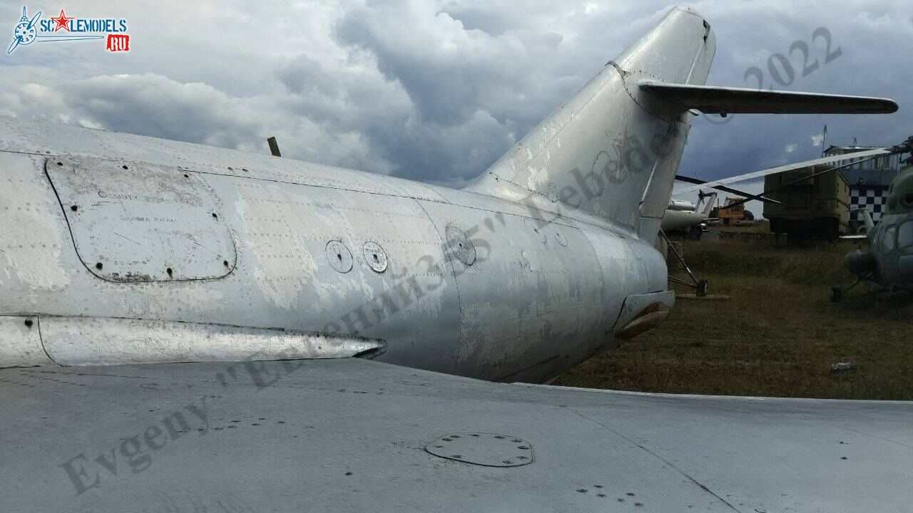 MiG-17_17_67.jpg