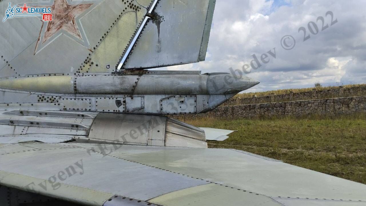 MiG-23M_21_1.jpg