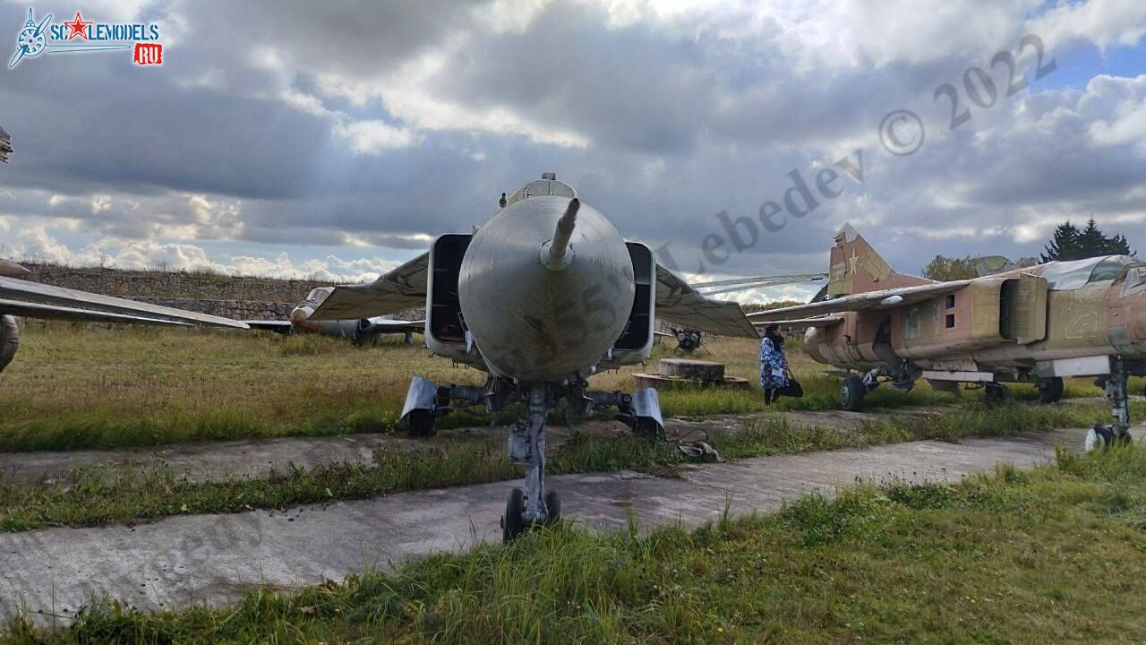 MiG-23M_21_64.jpg