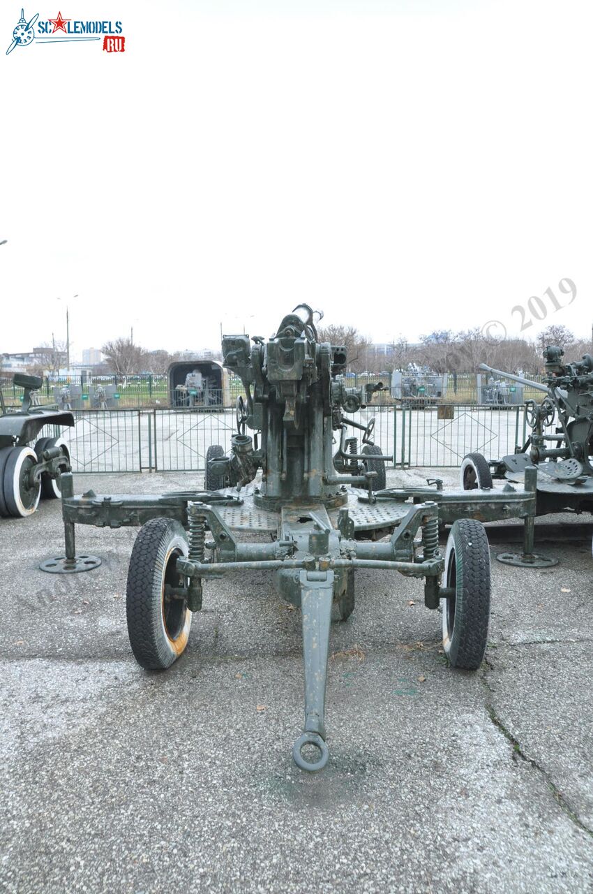 85-mm_AA-gun_52-K_101.jpg