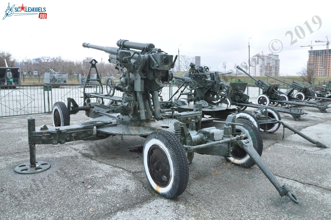 85-mm_AA-gun_52-K_102.jpg