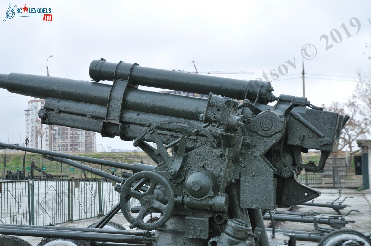 85-mm_AA-gun_52-K_106.jpg