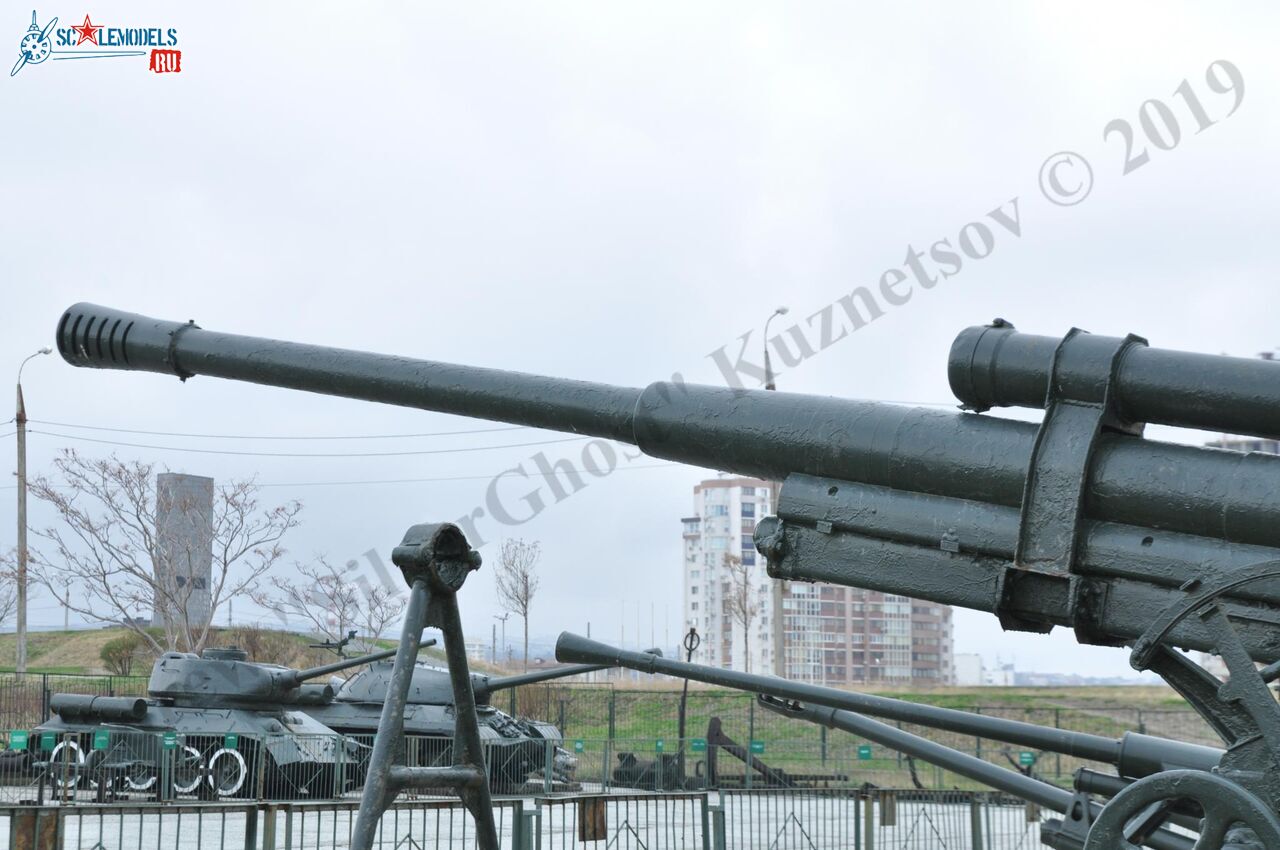 85-mm_AA-gun_52-K_107.jpg