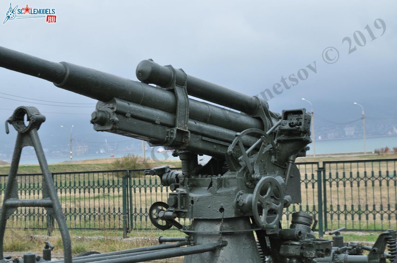 85-mm_AA-gun_52-K_131.jpg