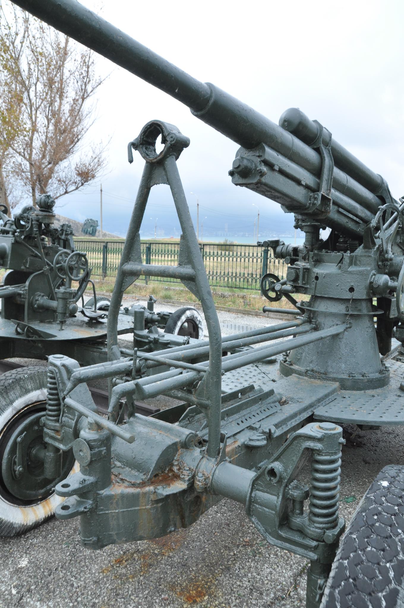 85-mm_AA-gun_52-K_54.jpg