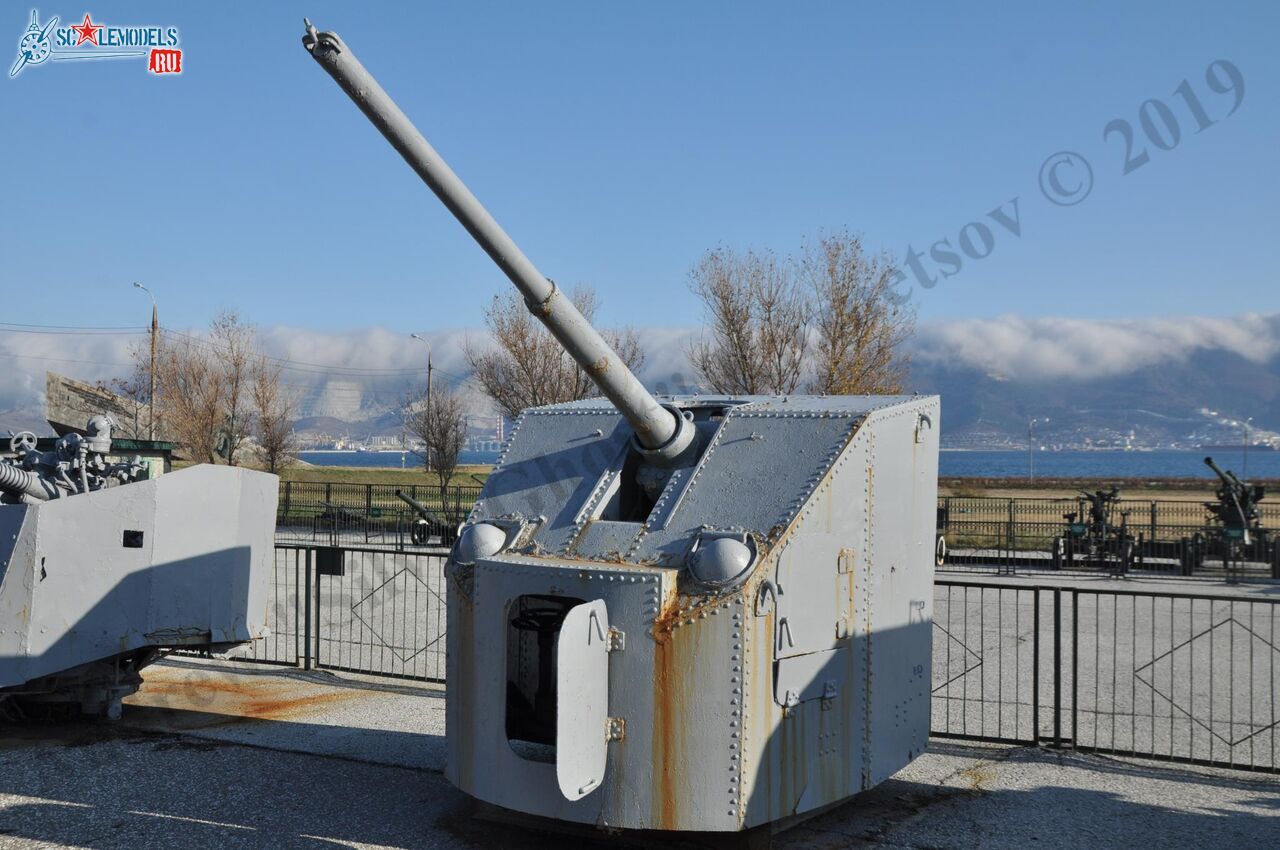 85-mm_AA-gun_90-K_12.jpg