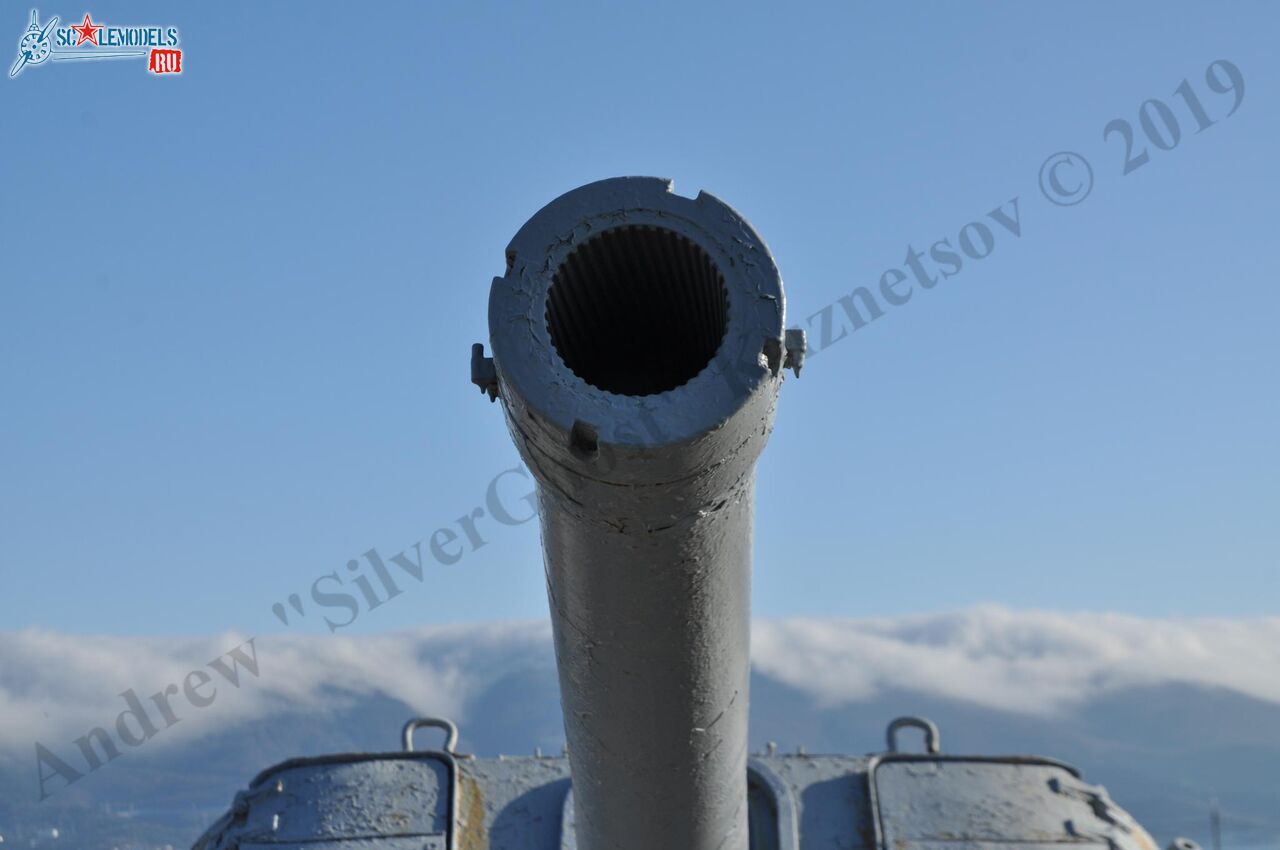 130-mm_naval_gun_B-13_167.jpg