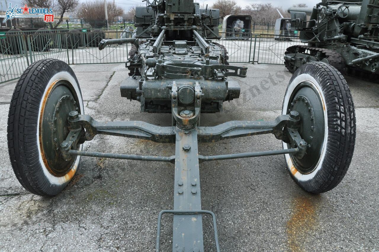 152-mm_gun_BR-1_144.jpg