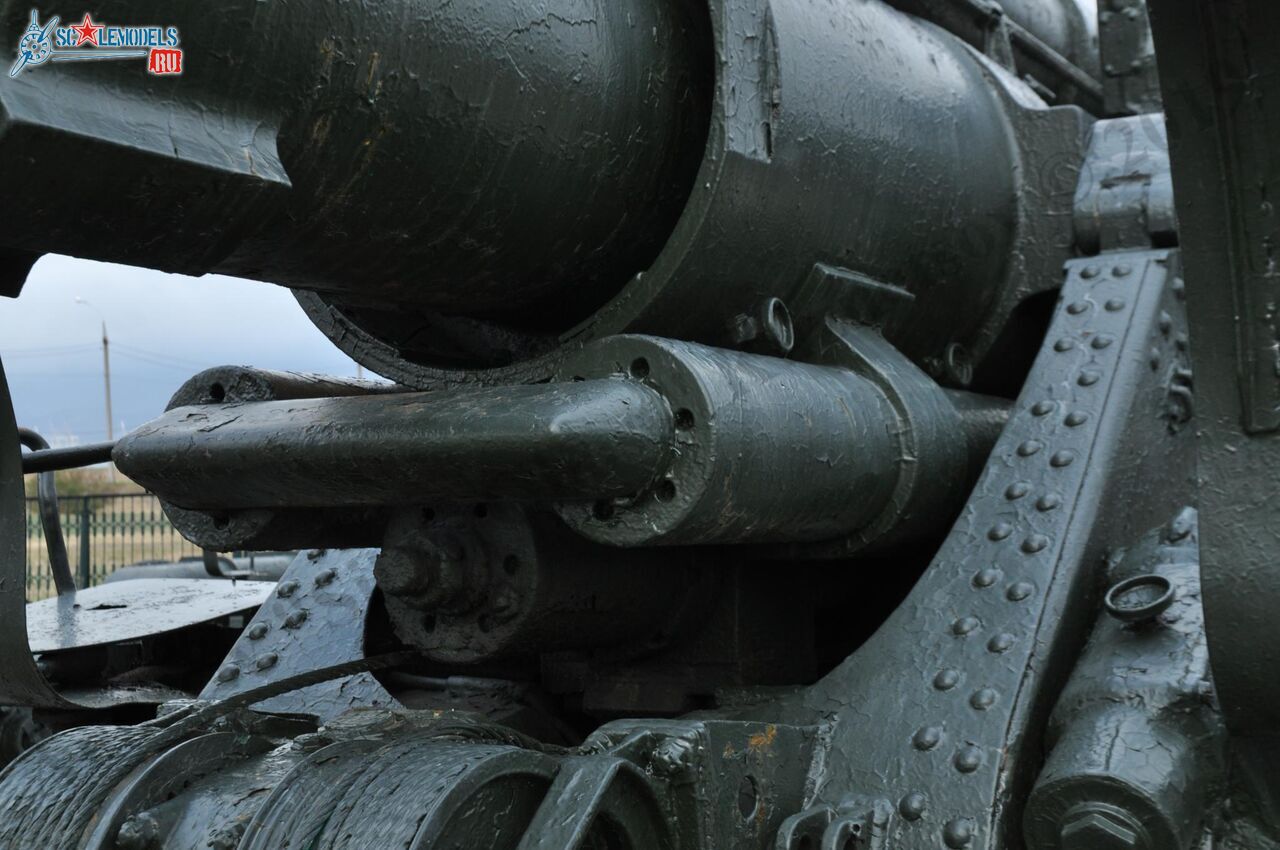 152-mm_gun_BR-1_72.jpg