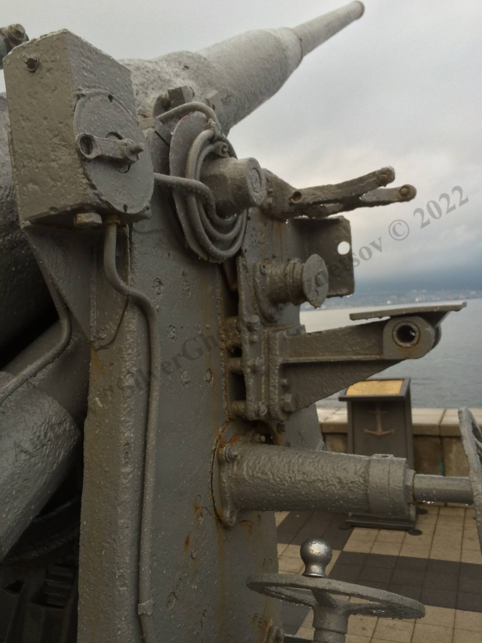 100mm_B-24_propellers_76.jpg