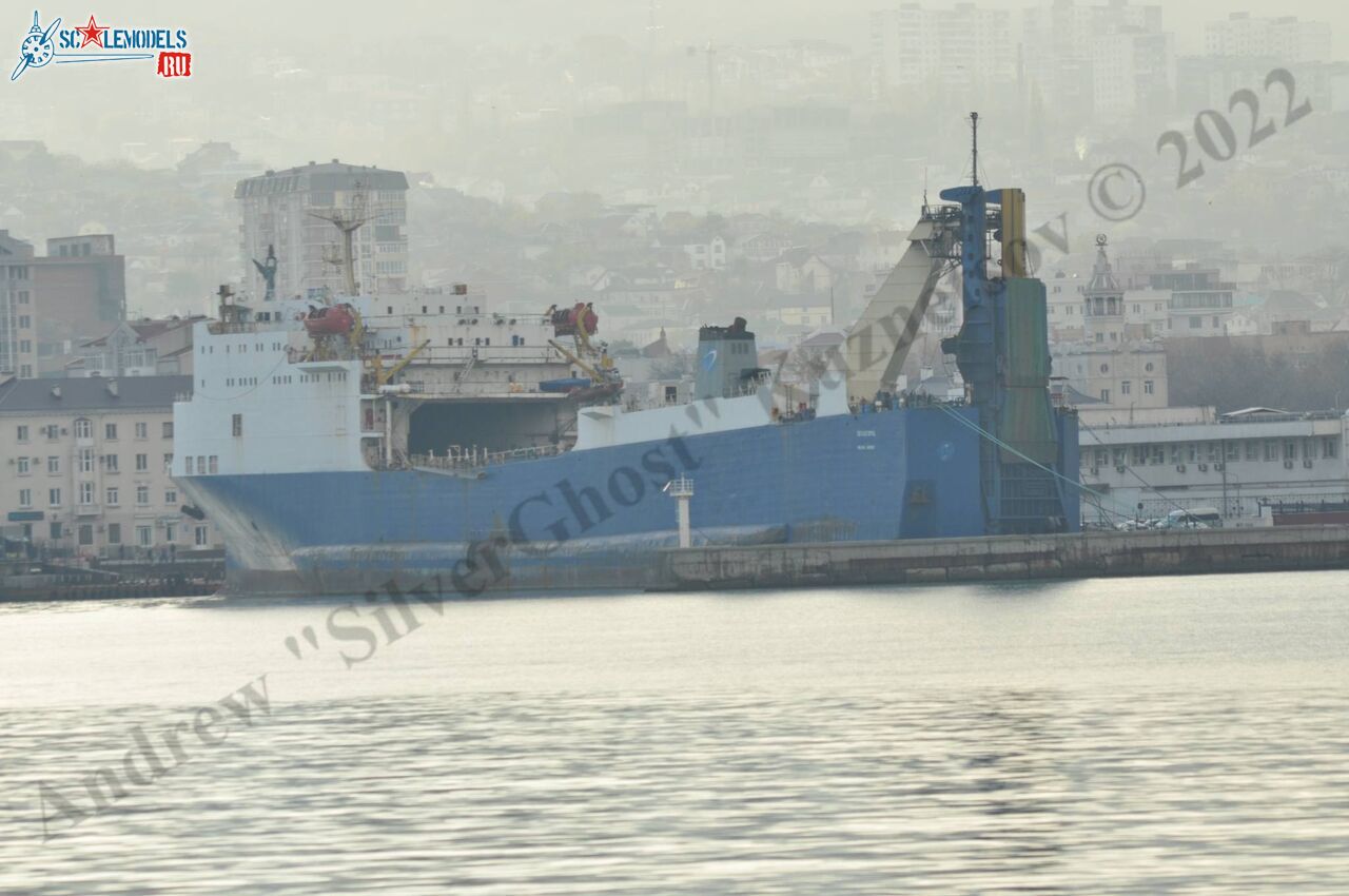 Sevastopol_ferry_104.jpg