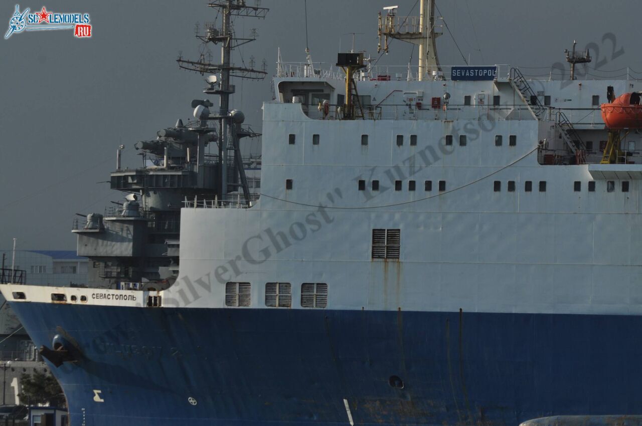 Sevastopol_ferry_8.jpg