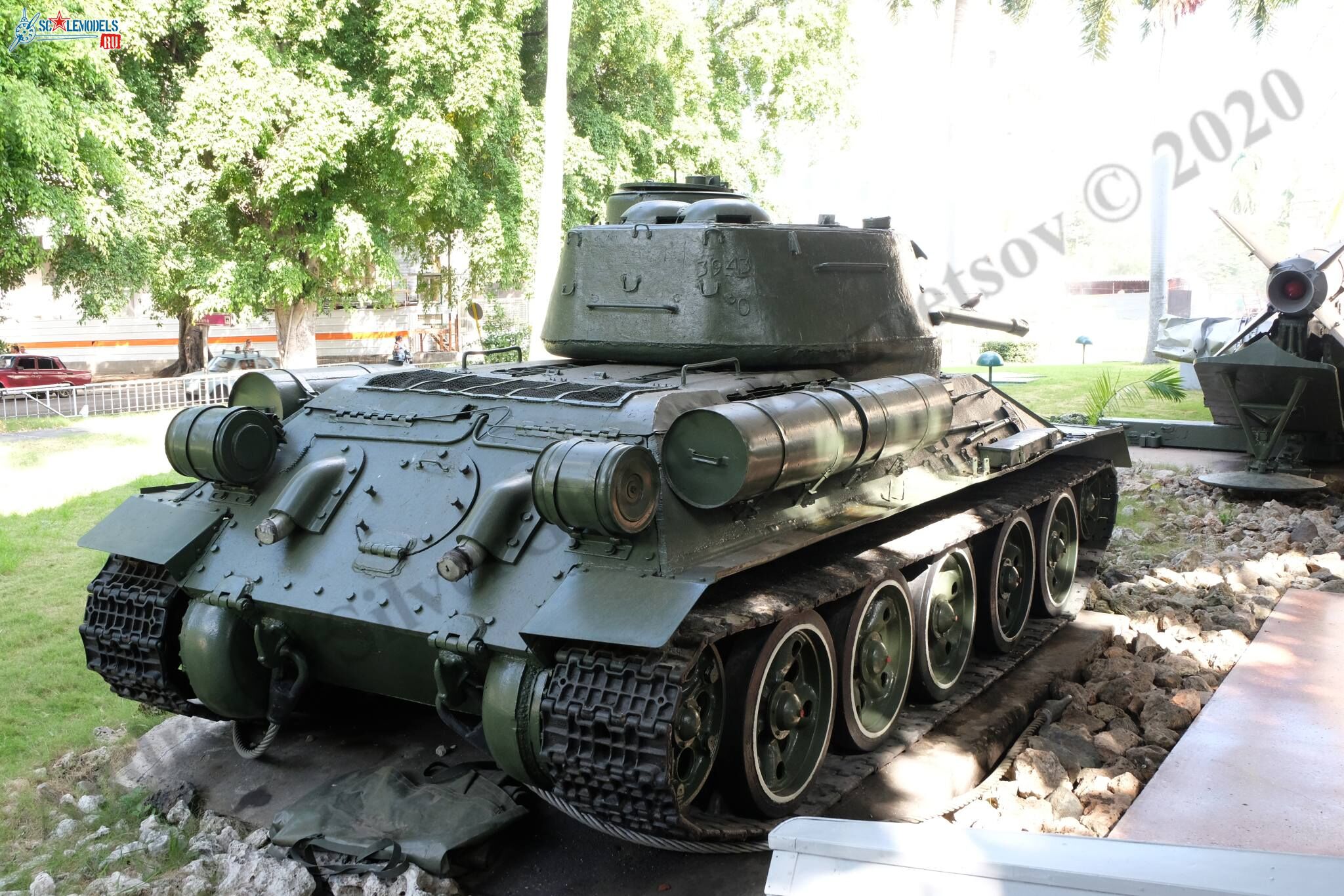 T-34-85_Cuba_4.jpg