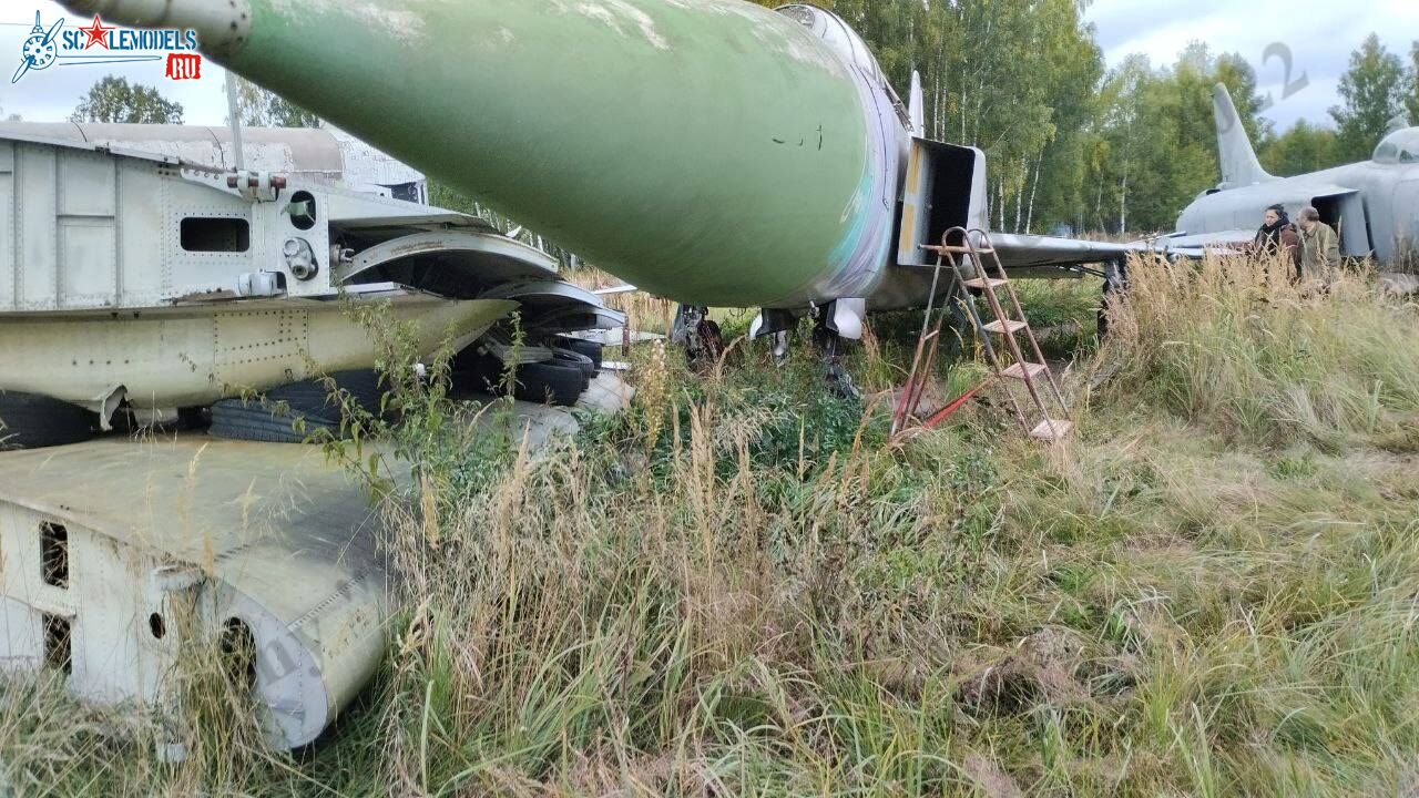 Su-15UT_50_33.jpg