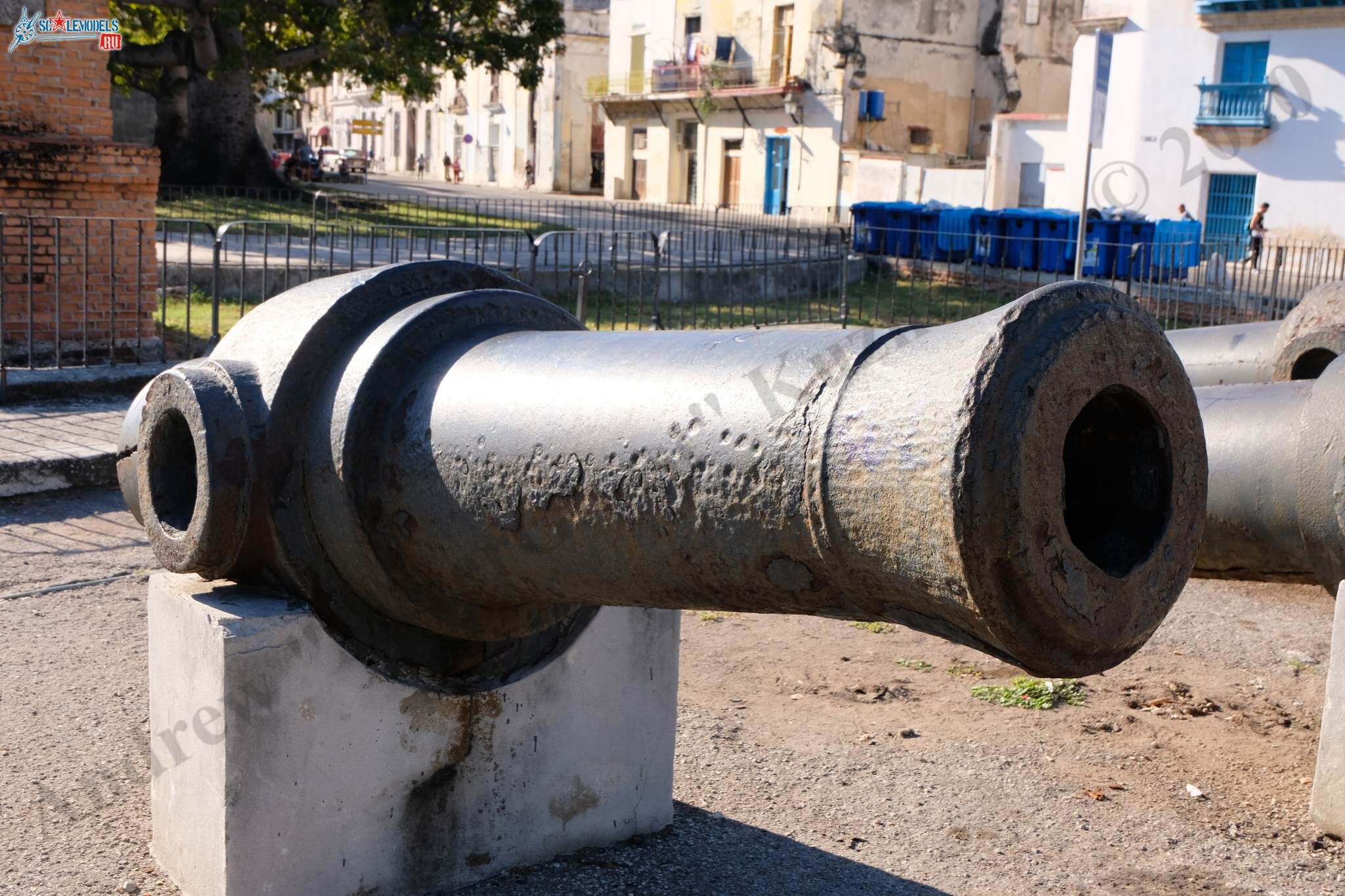 Spain_fortress_gun_1871_12.jpg