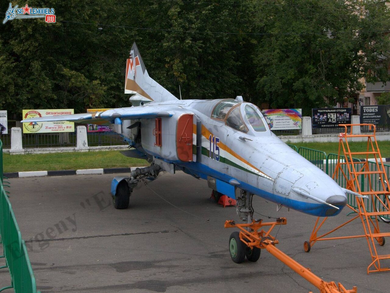 MiG-27M_65.jpg