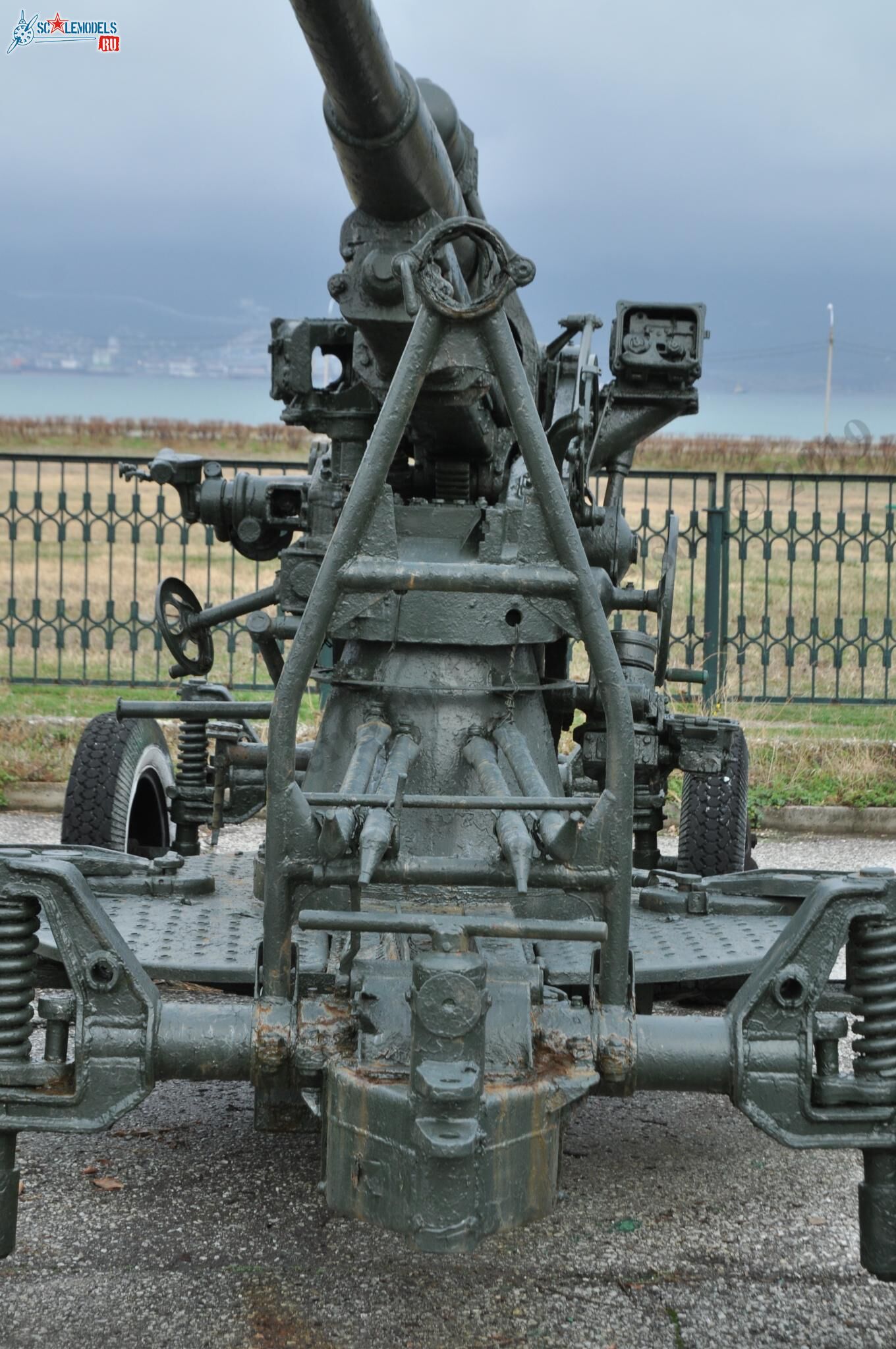 85-mm_AA-gun_52-K_148.jpg