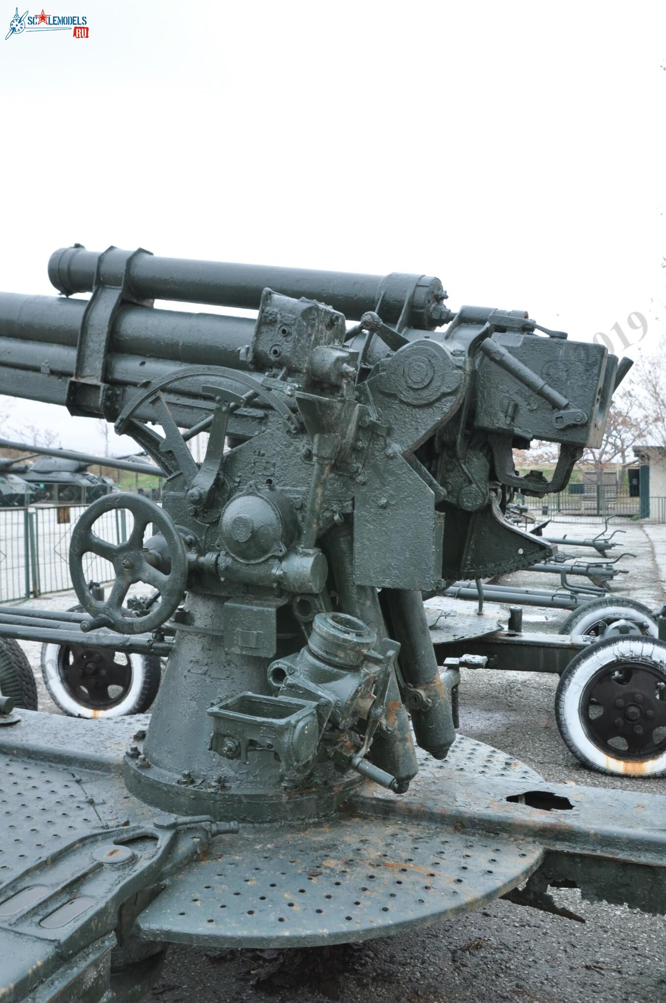 85-mm_AA-gun_52-K_17.jpg