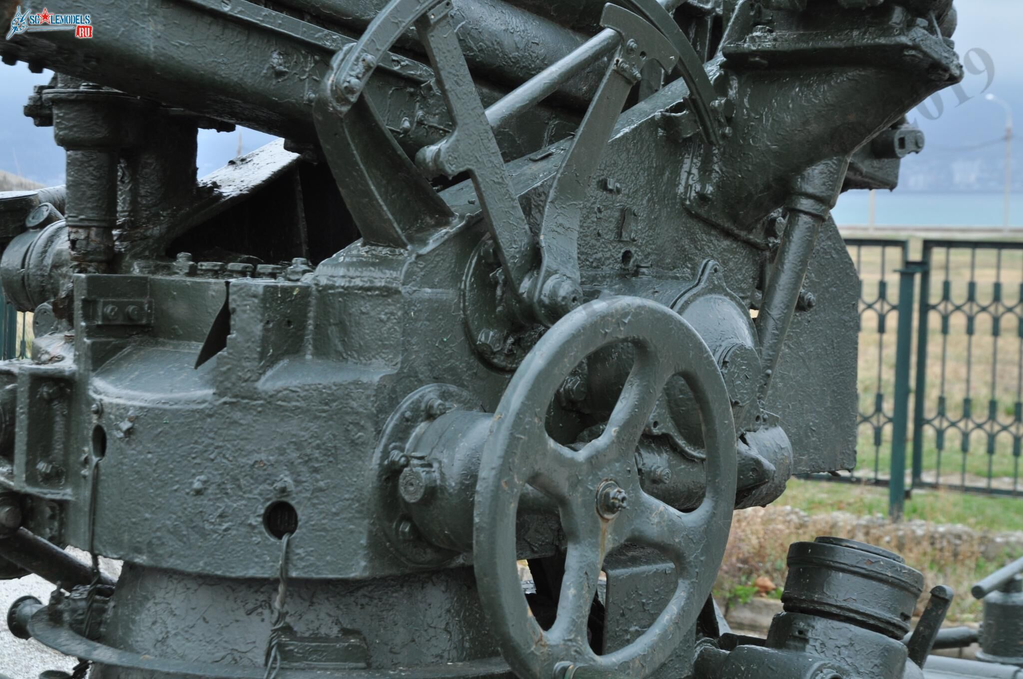 85-mm_AA-gun_52-K_39.jpg