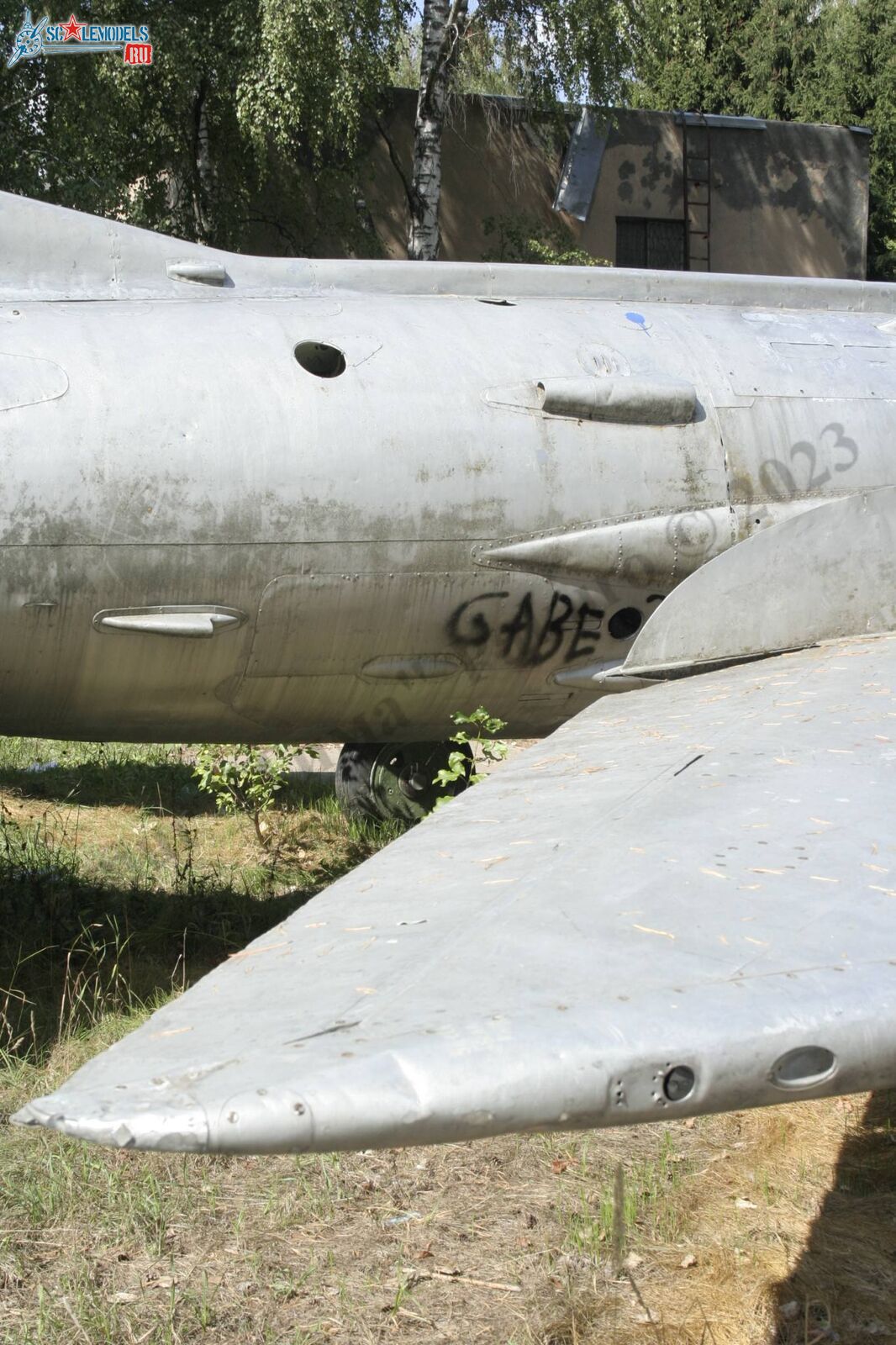 MiG-19P_Kubinca_11.jpg