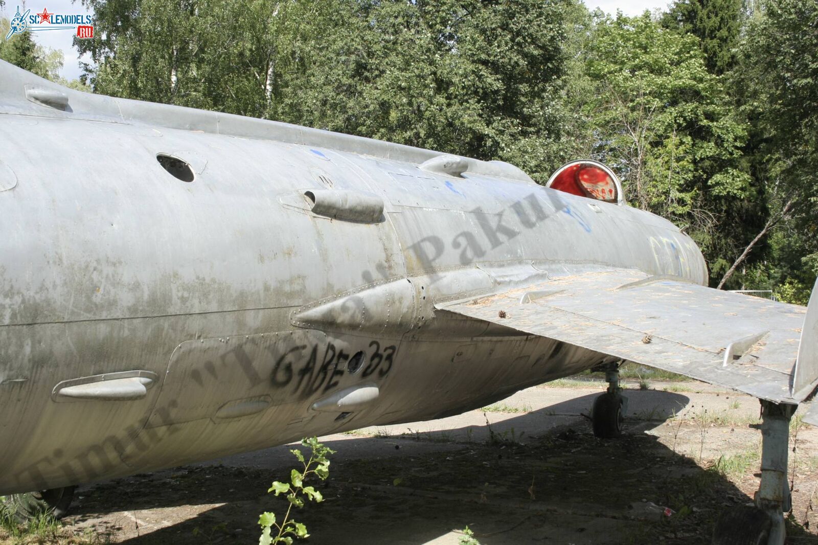 MiG-19P_Kubinca_39.jpg