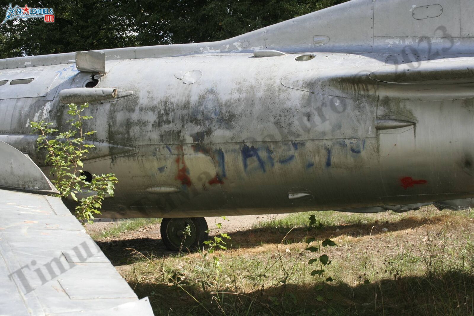 MiG-19P_Kubinca_54.jpg