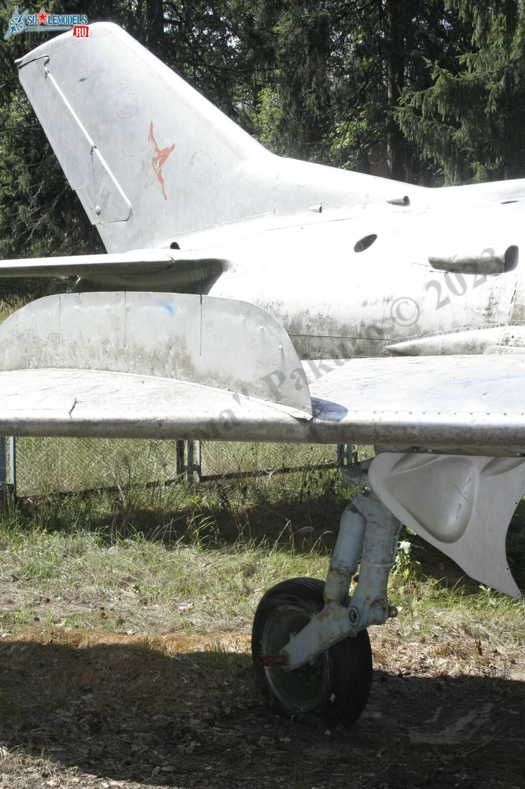 MiG-19P_Kubinca_6.jpg