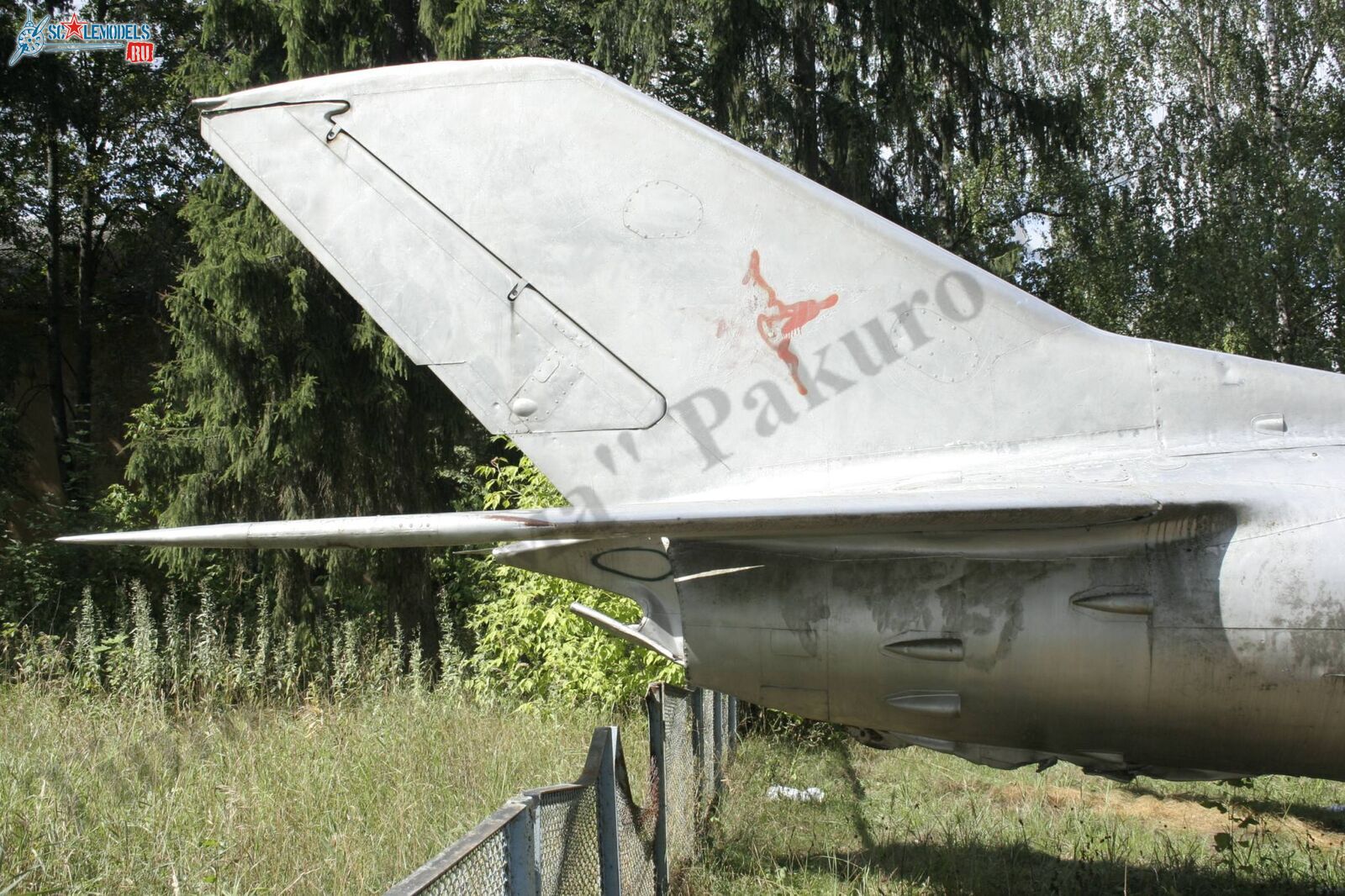 MiG-19P_Kubinca_9.jpg