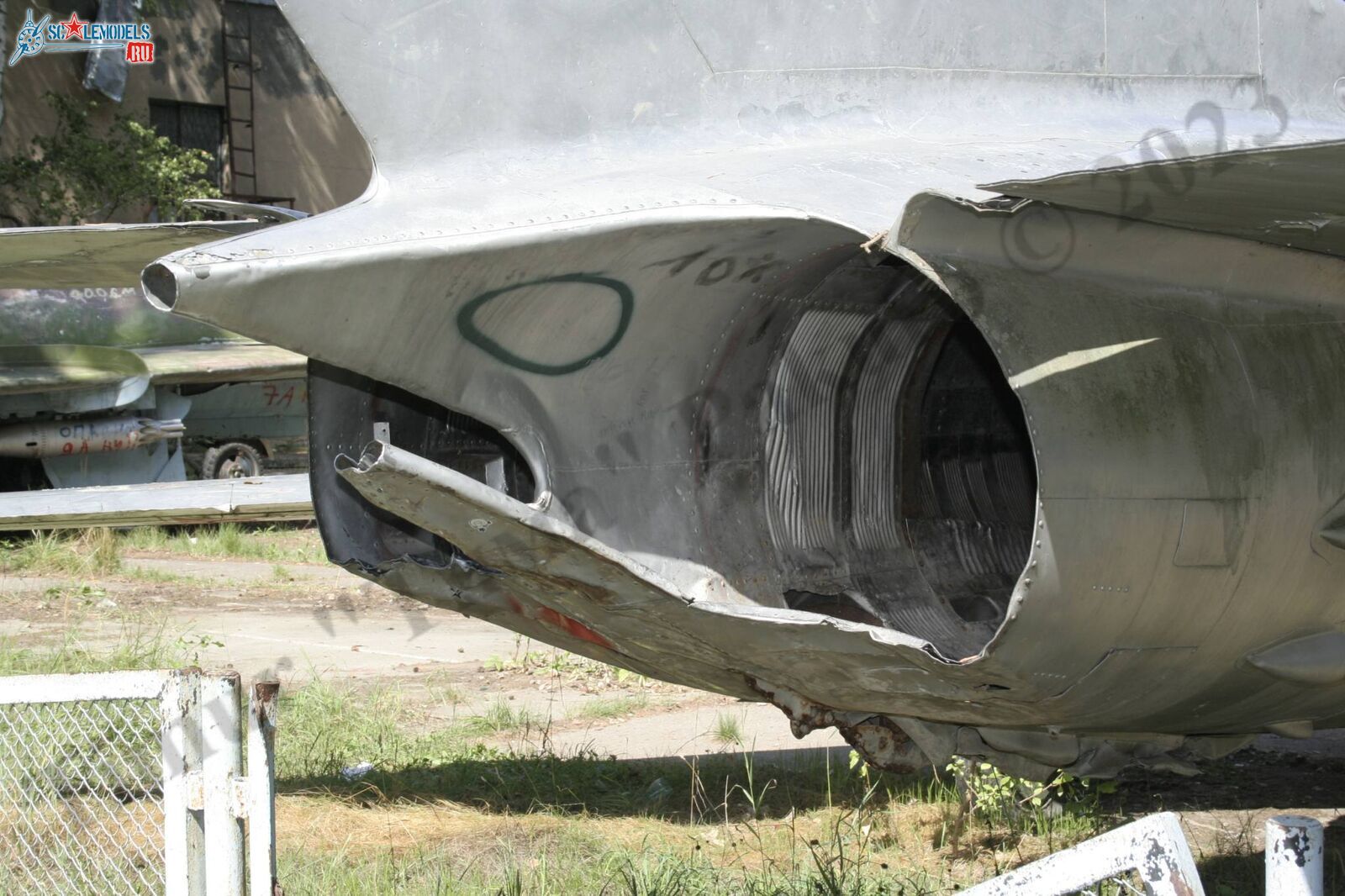 MiG-19P_Kubinca_93.jpg