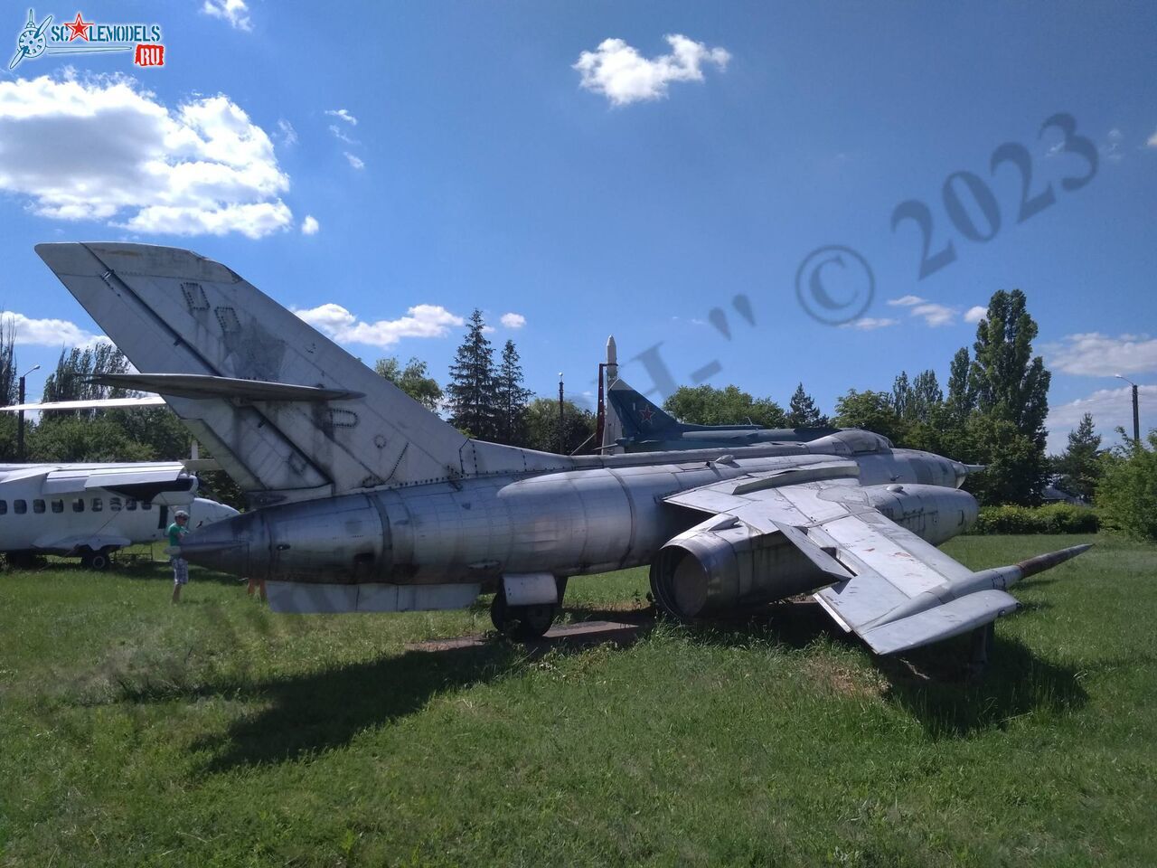 Yak-28I_Lugansk_2.jpg