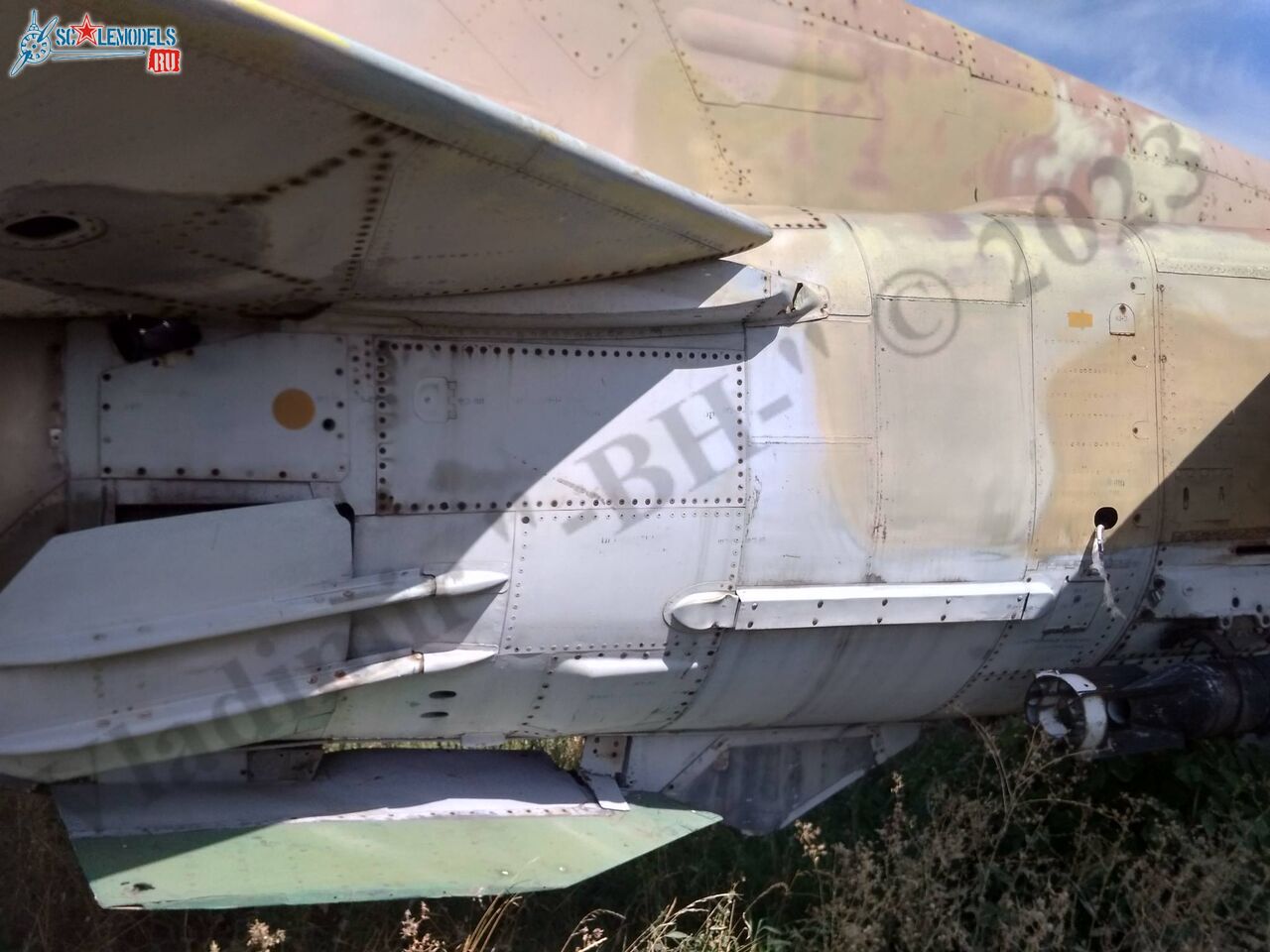 MiG-27D_Lugansk_5.jpg