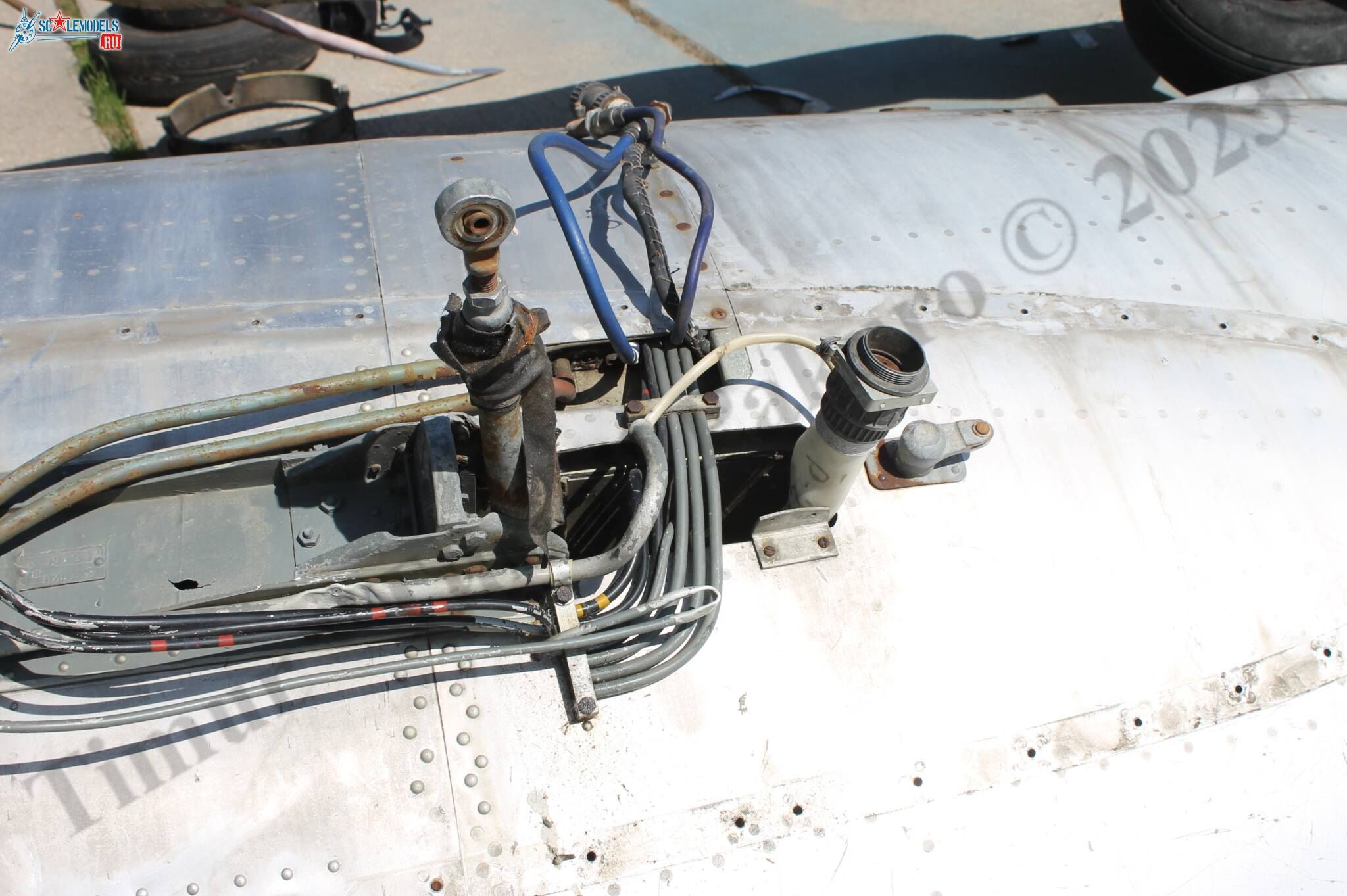 MiG-17_Patriot_90.jpg