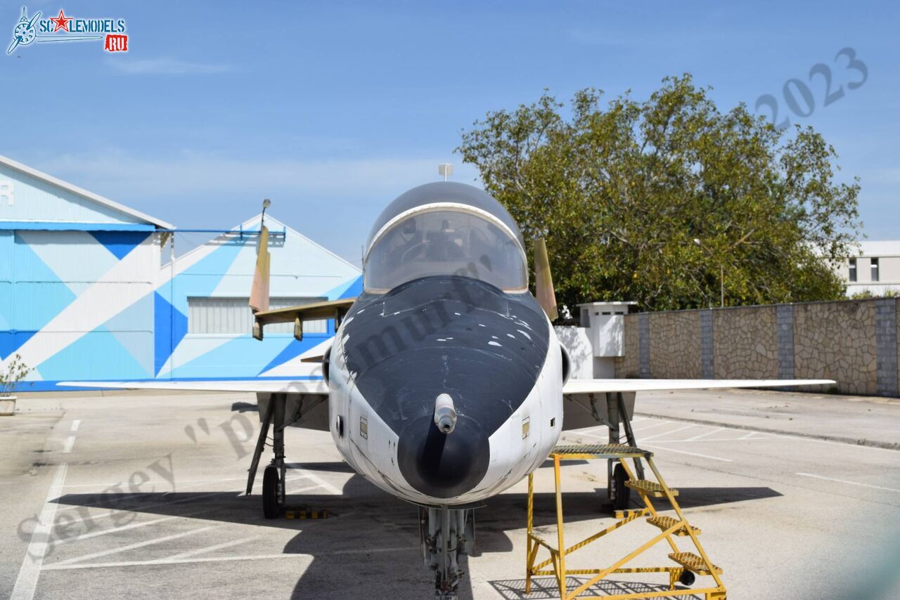 T-38_Talon_7.jpg