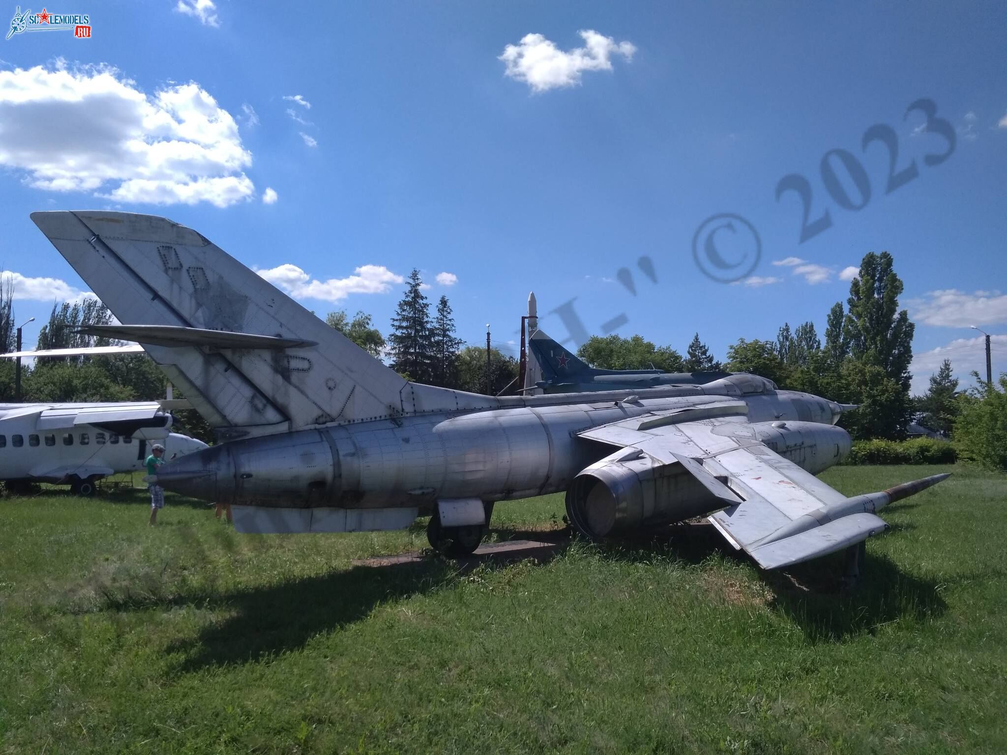 Yak-28I_Lugansk_2.jpg