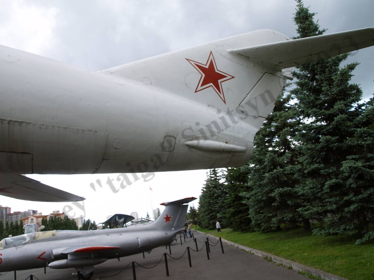 MiG-17_7.jpg