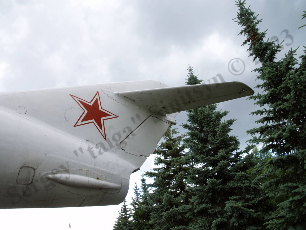 MiG-17_8.jpg