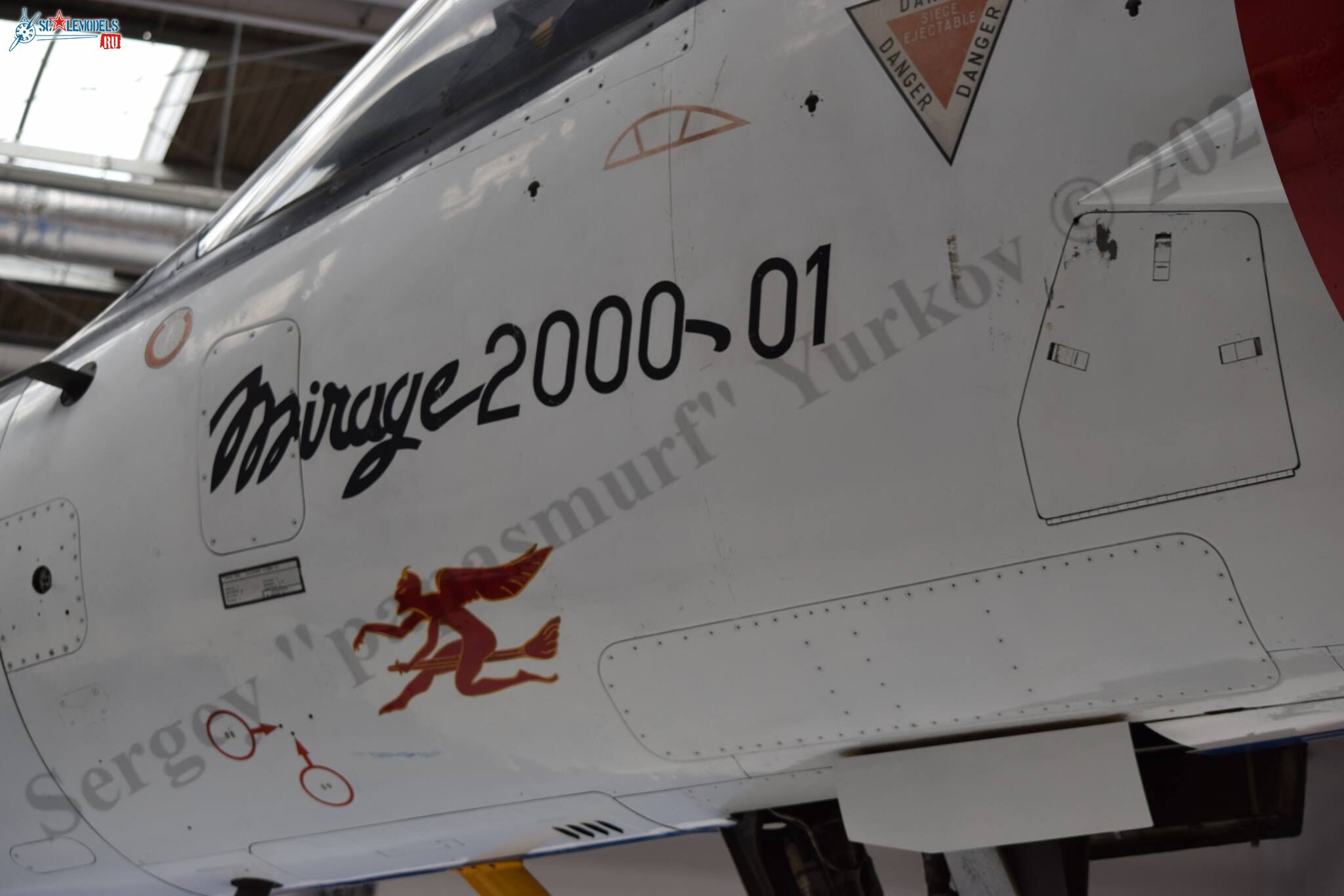 Mirage_2000A_12.jpg