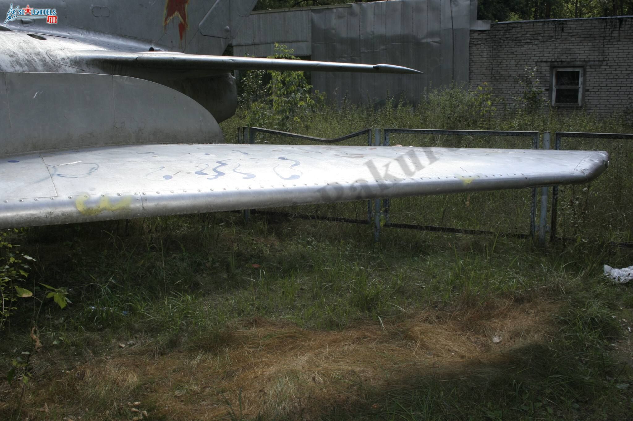 MiG-19P_Kubinca_51.jpg