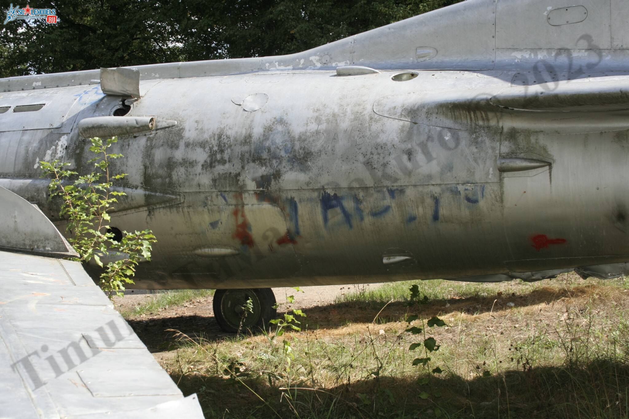 MiG-19P_Kubinca_54.jpg