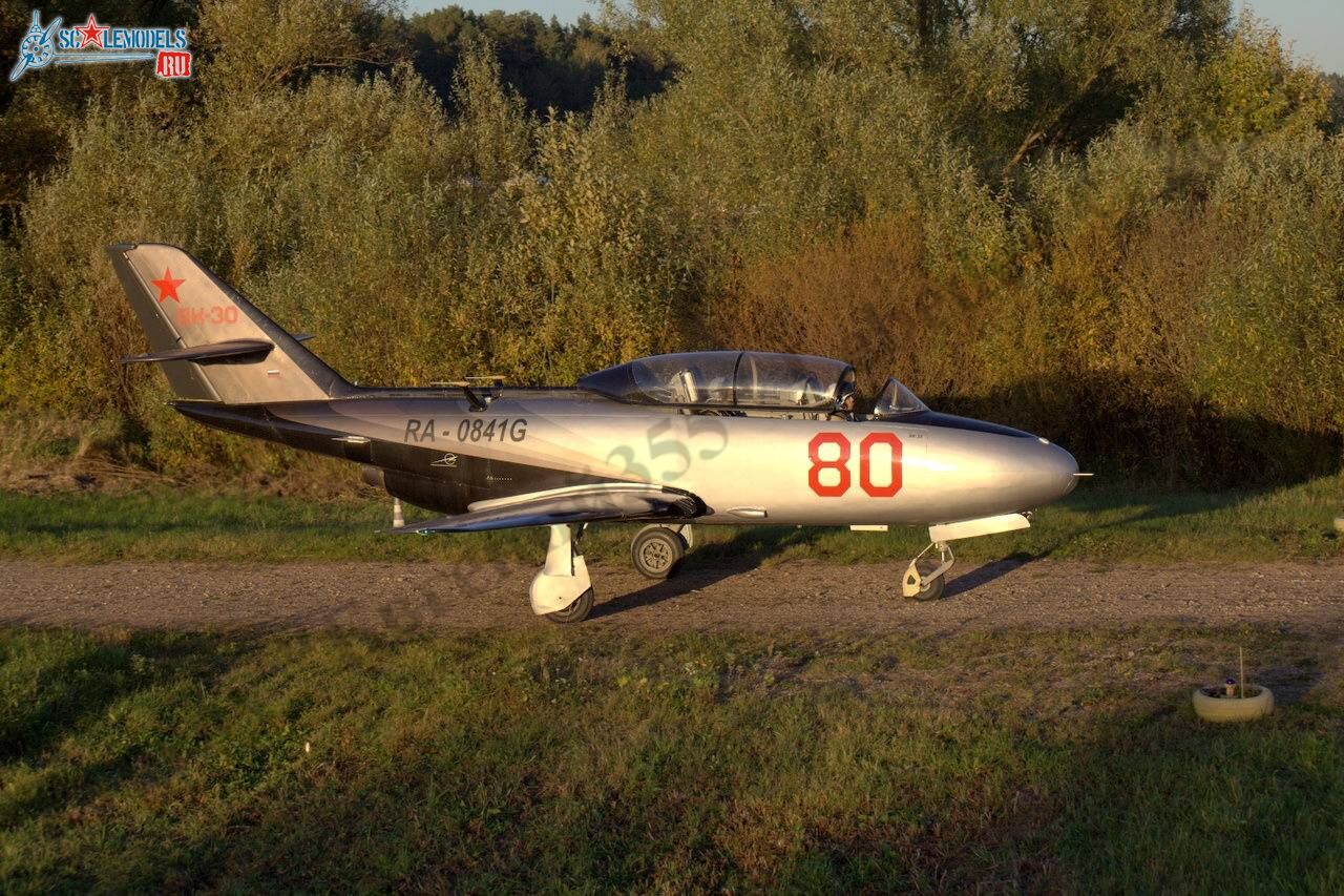 Yak-30_49.jpg