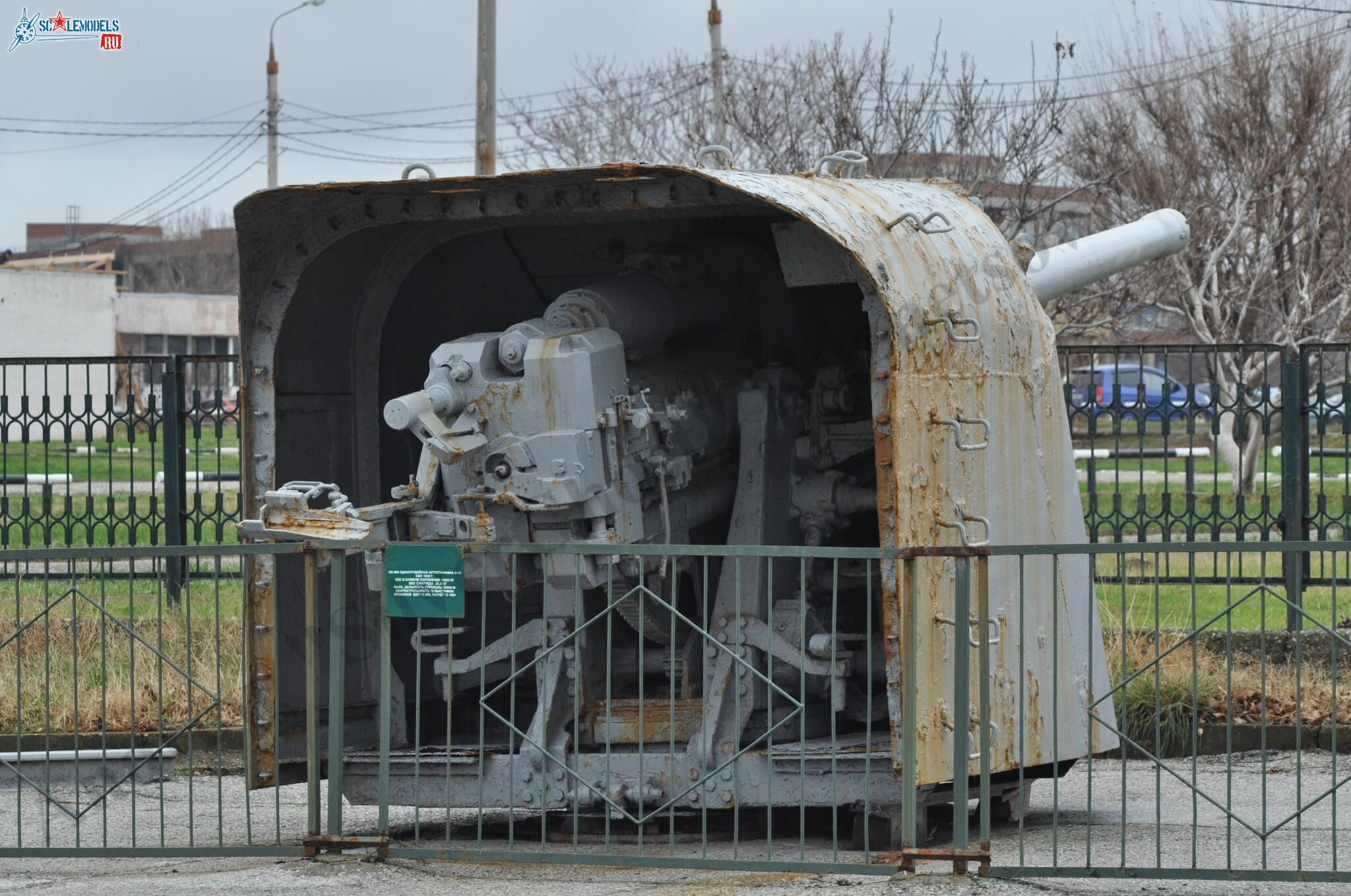 130-mm_naval_gun_B-13_12.jpg