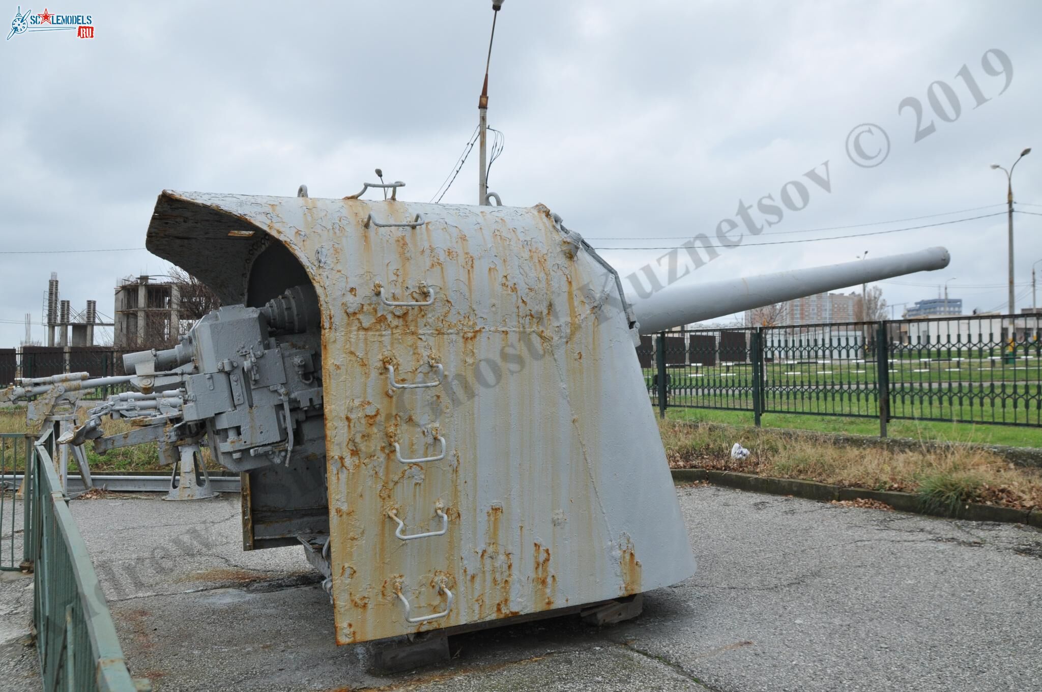 130-mm_naval_gun_B-13_59.jpg