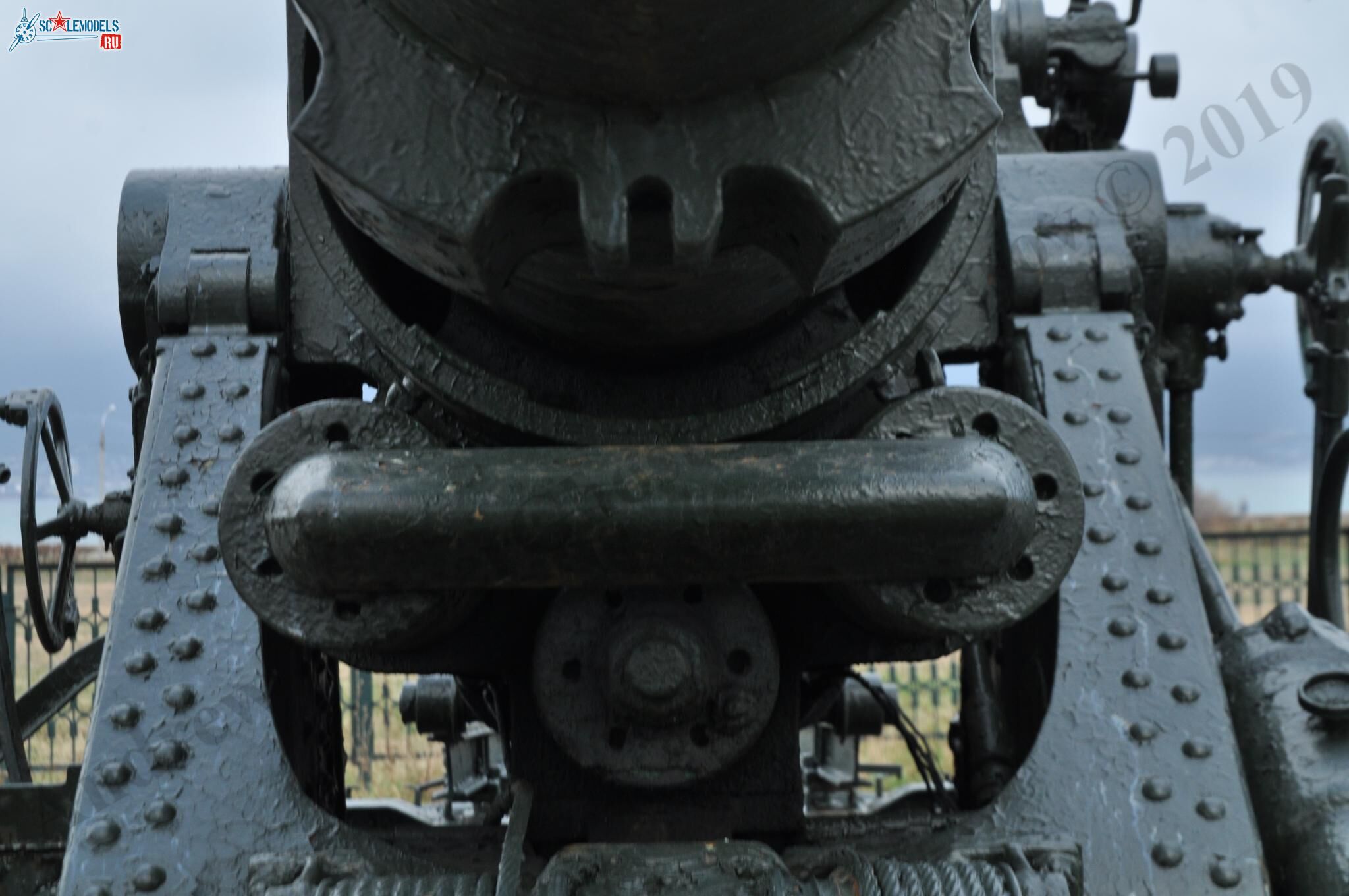 152-mm_gun_BR-1_64.jpg