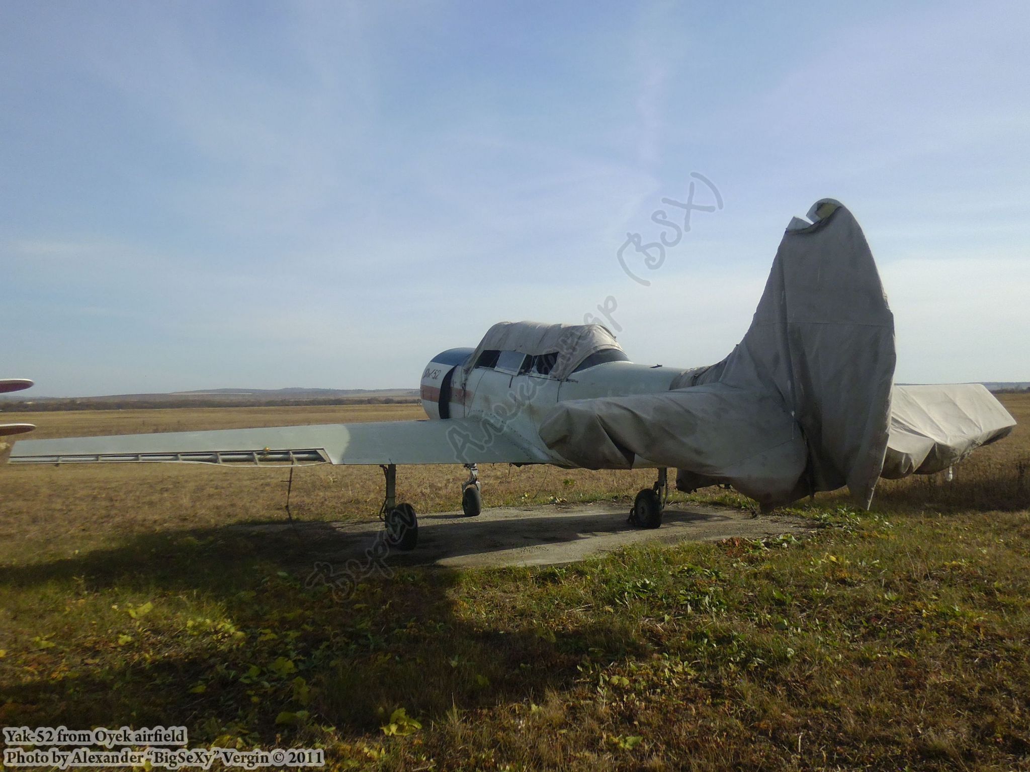 Yak-52 (BuNo 96)_Oyek_001